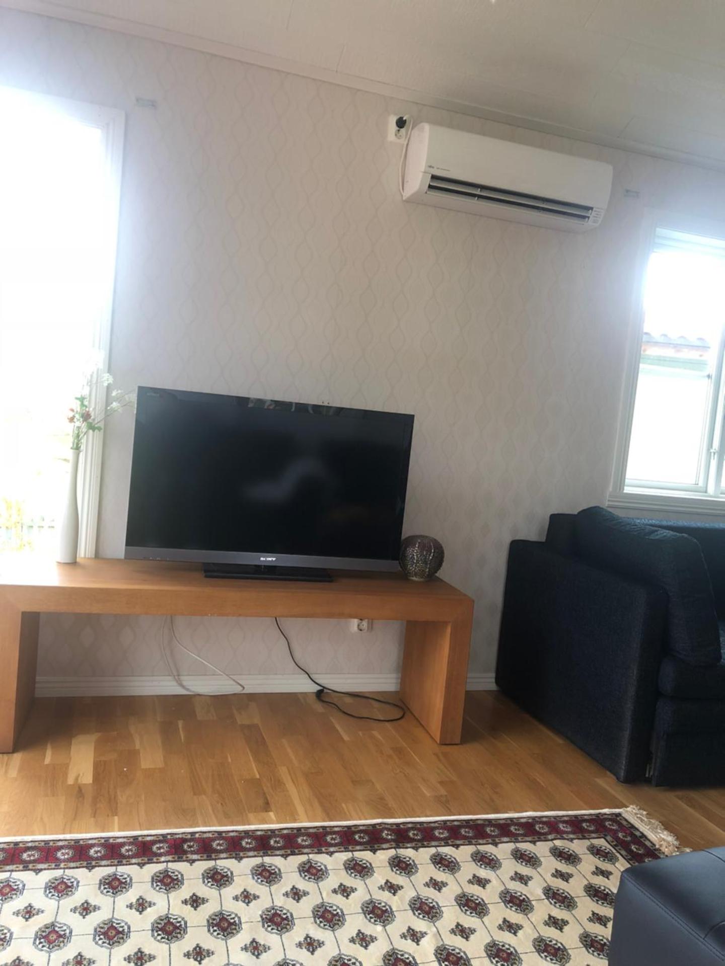 Luxury Villa by lake welcome you