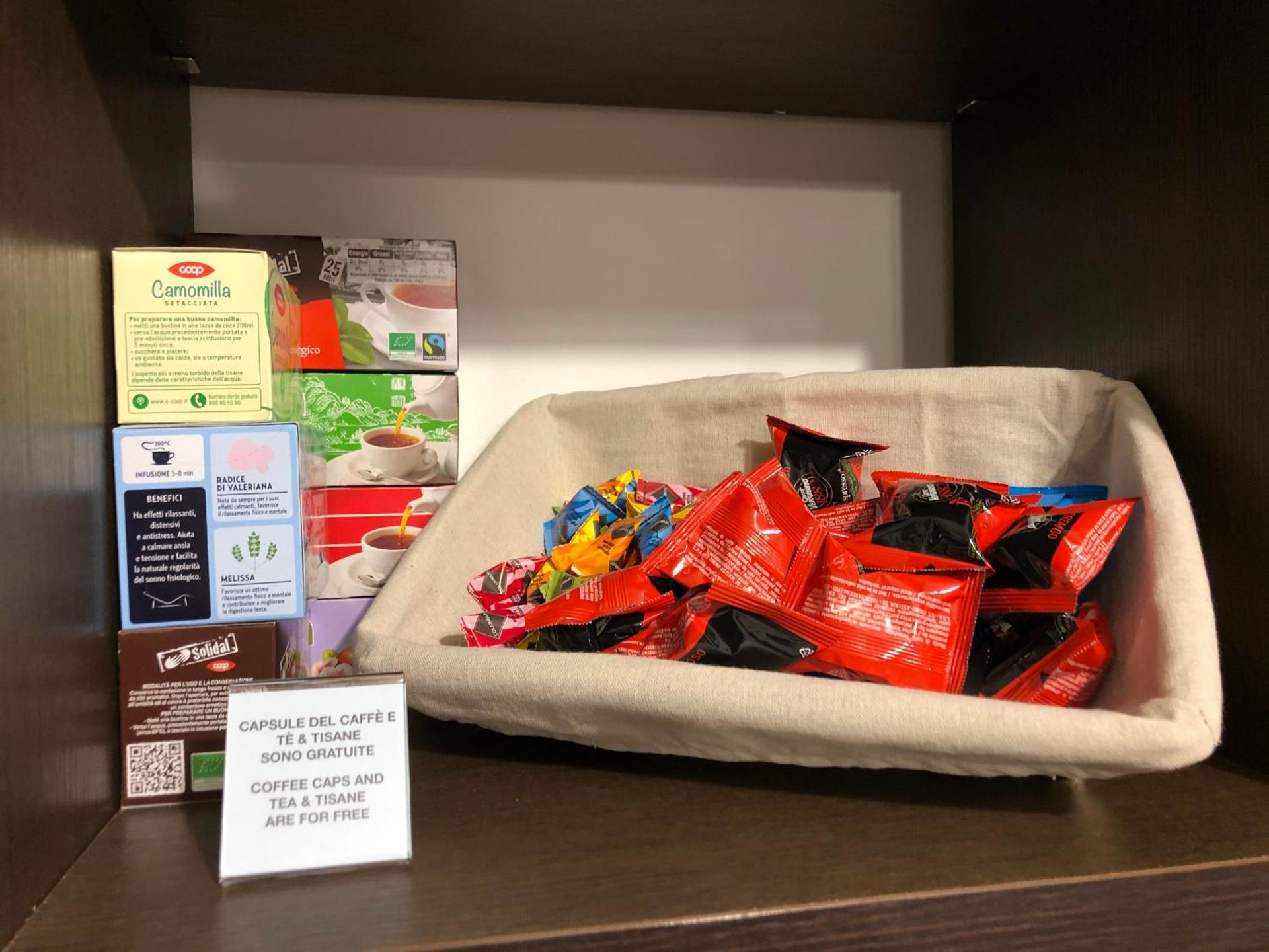 Coffee/tea facilities