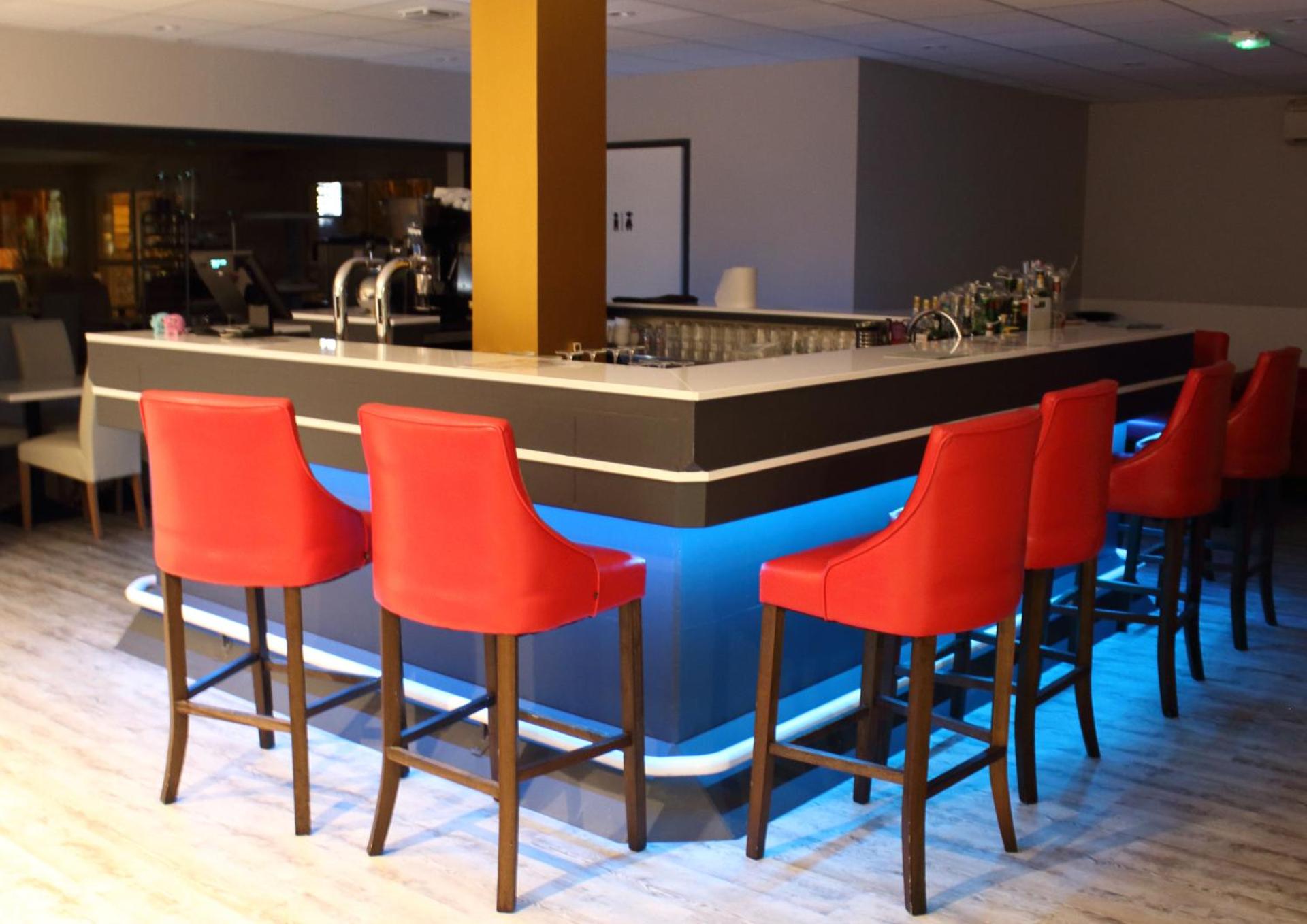Lounge or bar