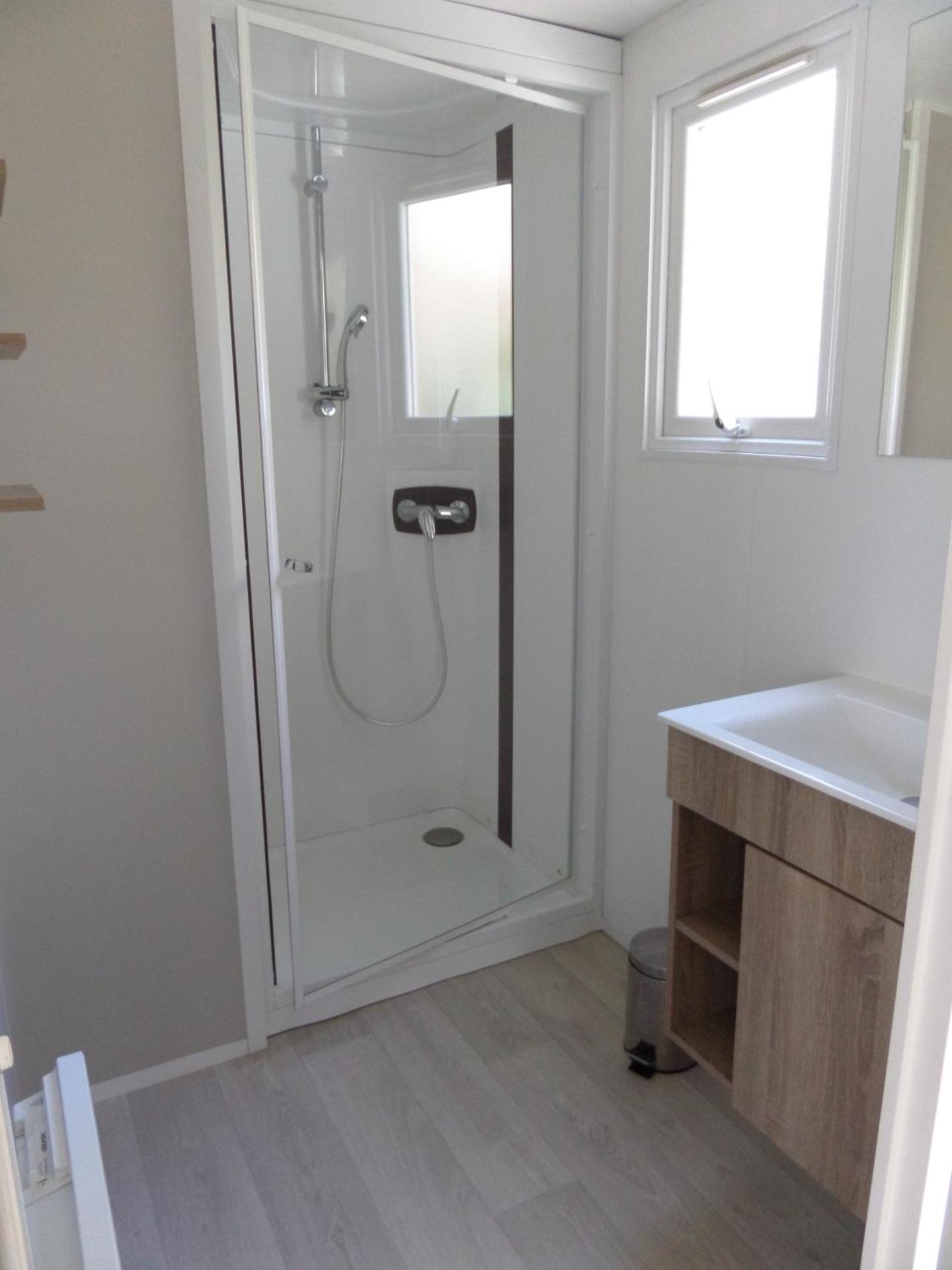 Mobile Home with Air Conditioning