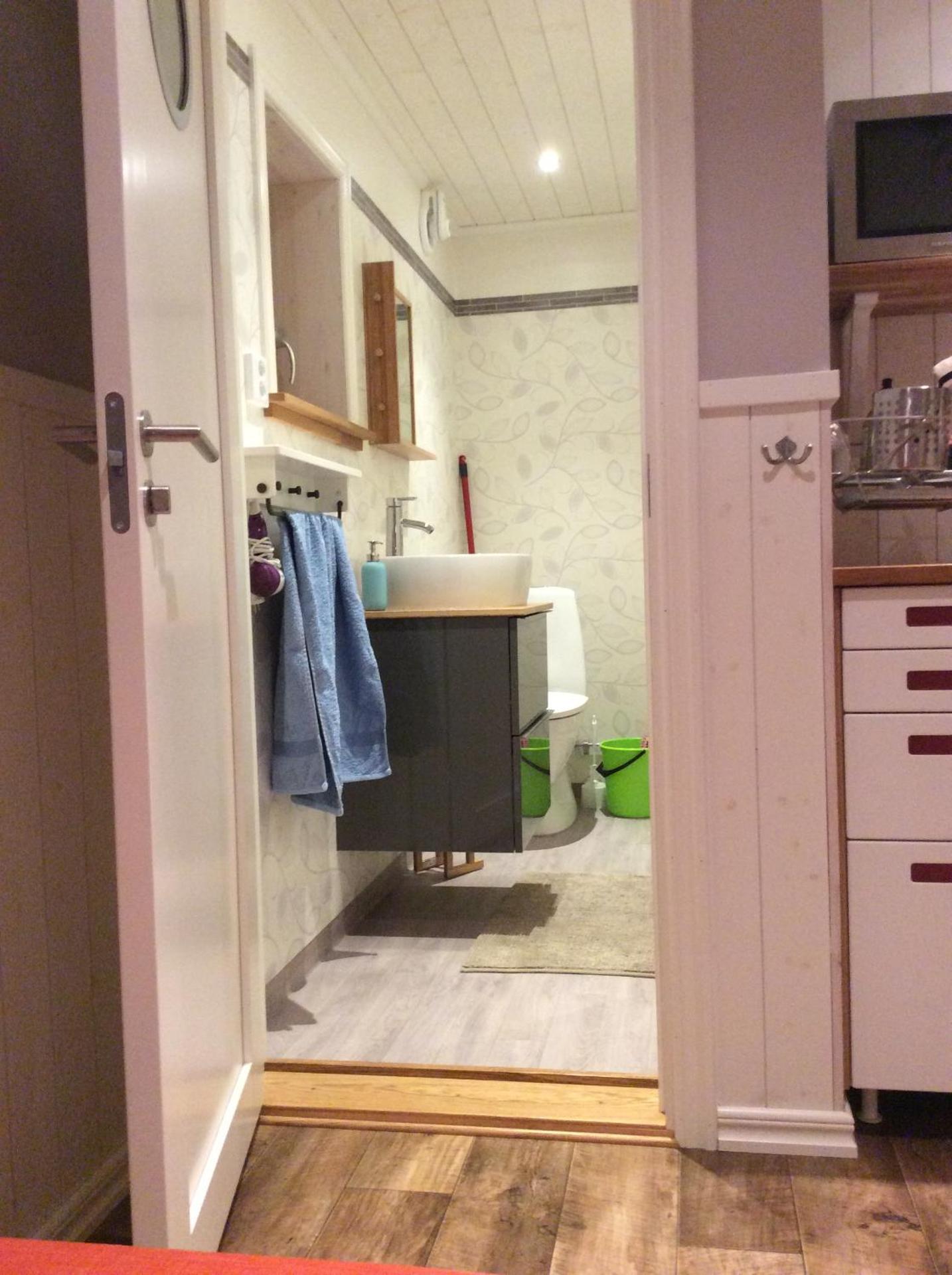 Mysig och modern Stuga på Snögård, nära havet och naturen