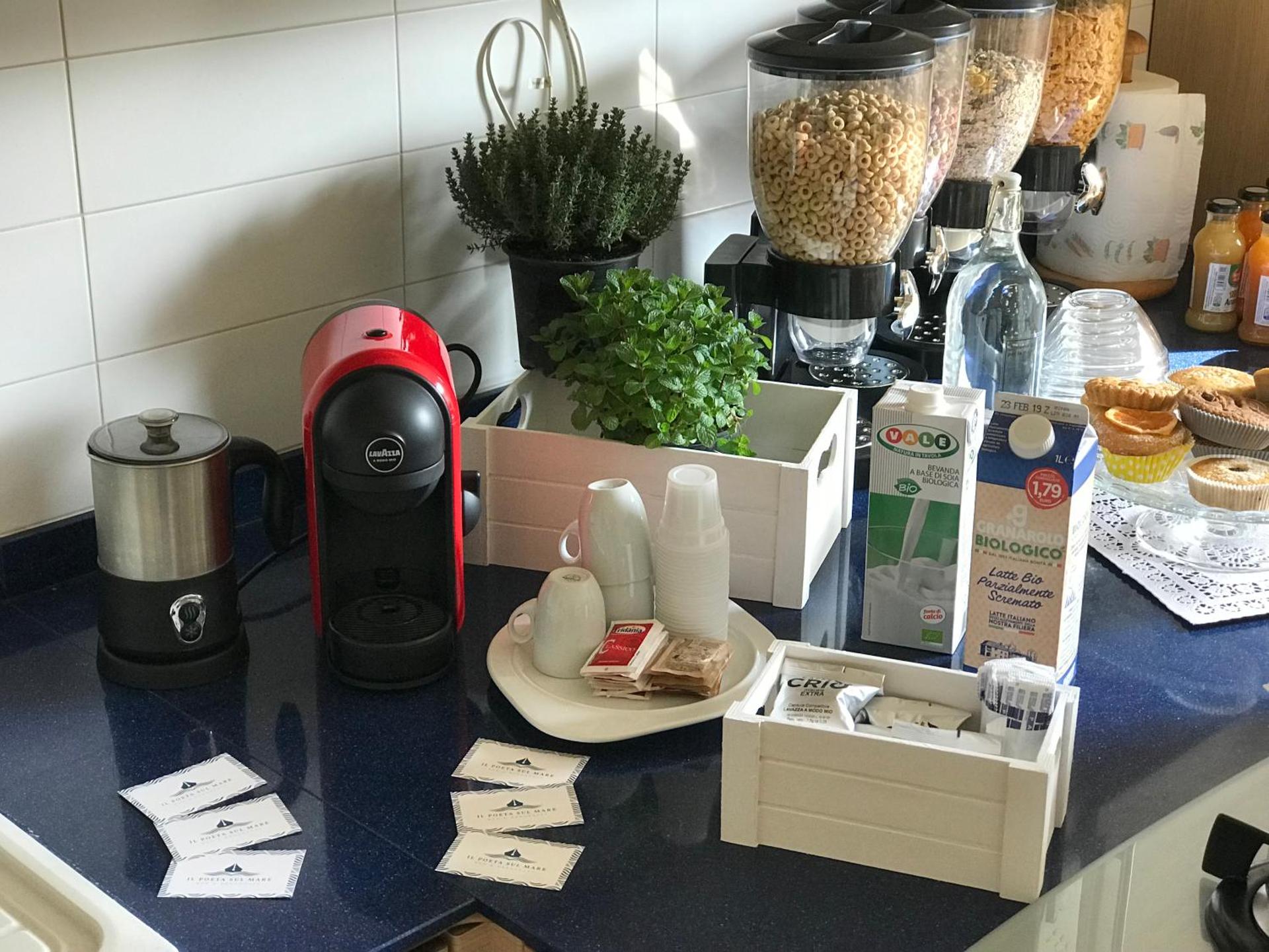 Coffee/tea facilities