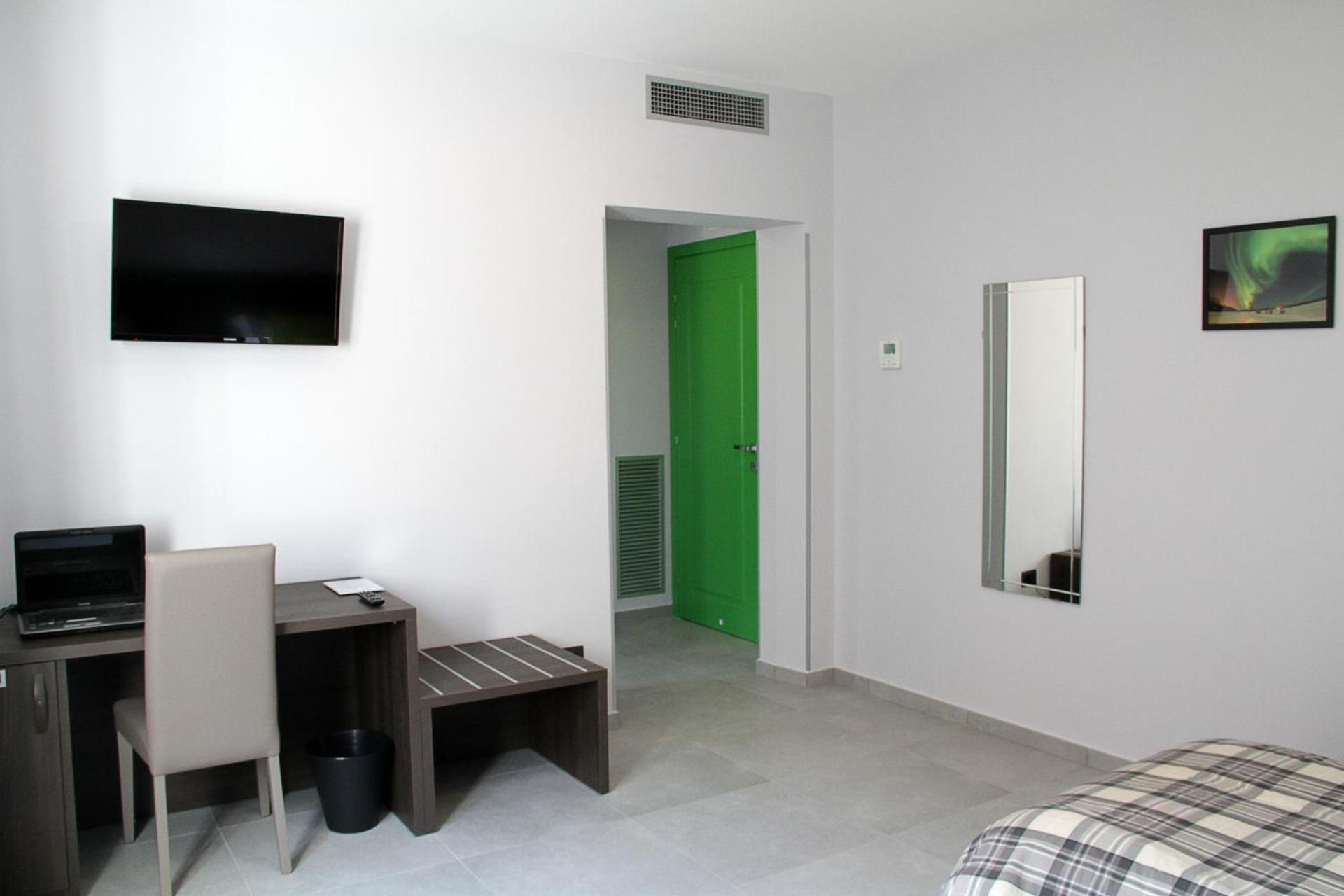 EasyRoom Frosinone - Casello Autostradale