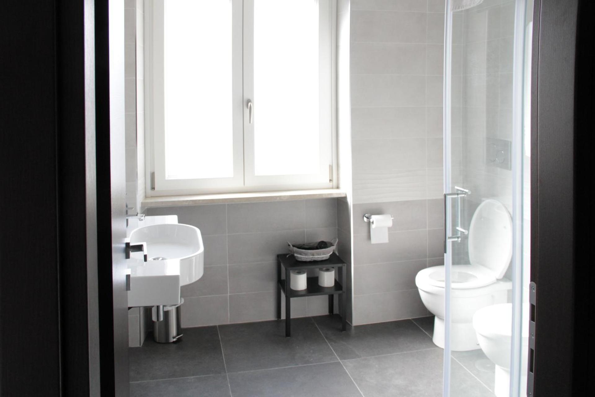 EasyRoom Frosinone - Casello Autostradale