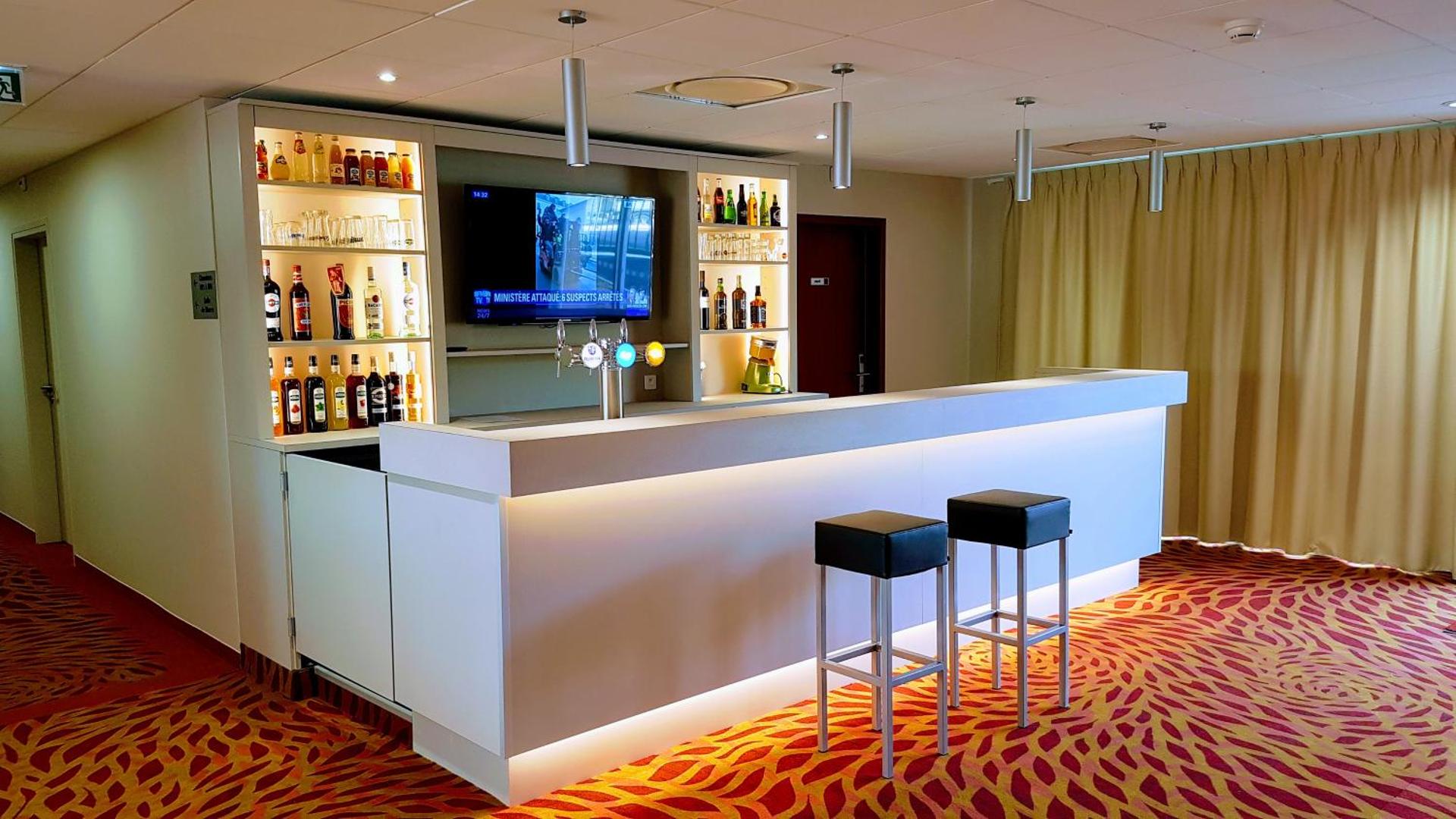 Lounge or bar