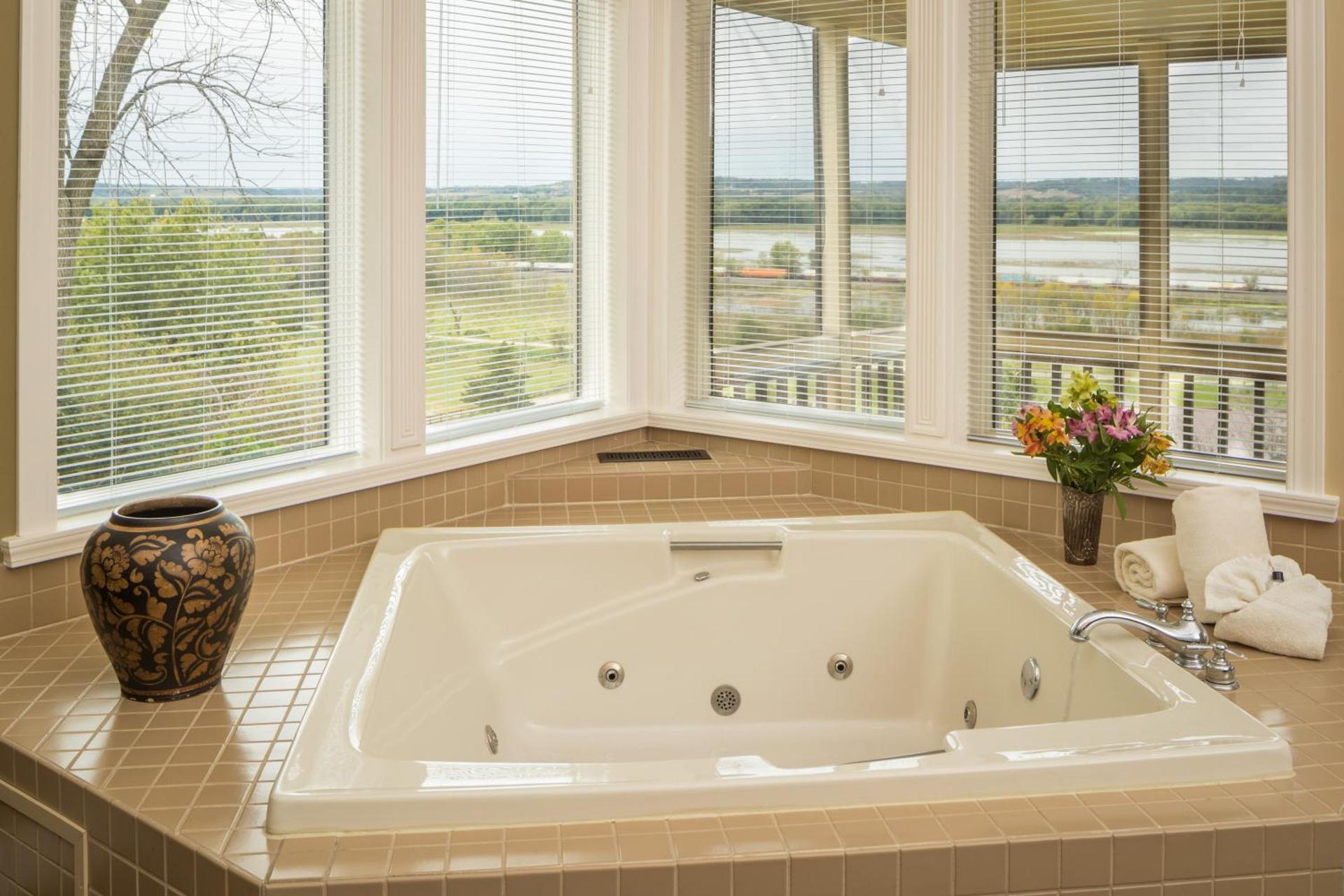 Goldmoor Inn & Resort