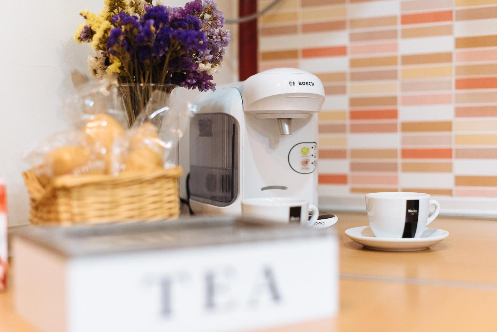 Coffee/tea facilities