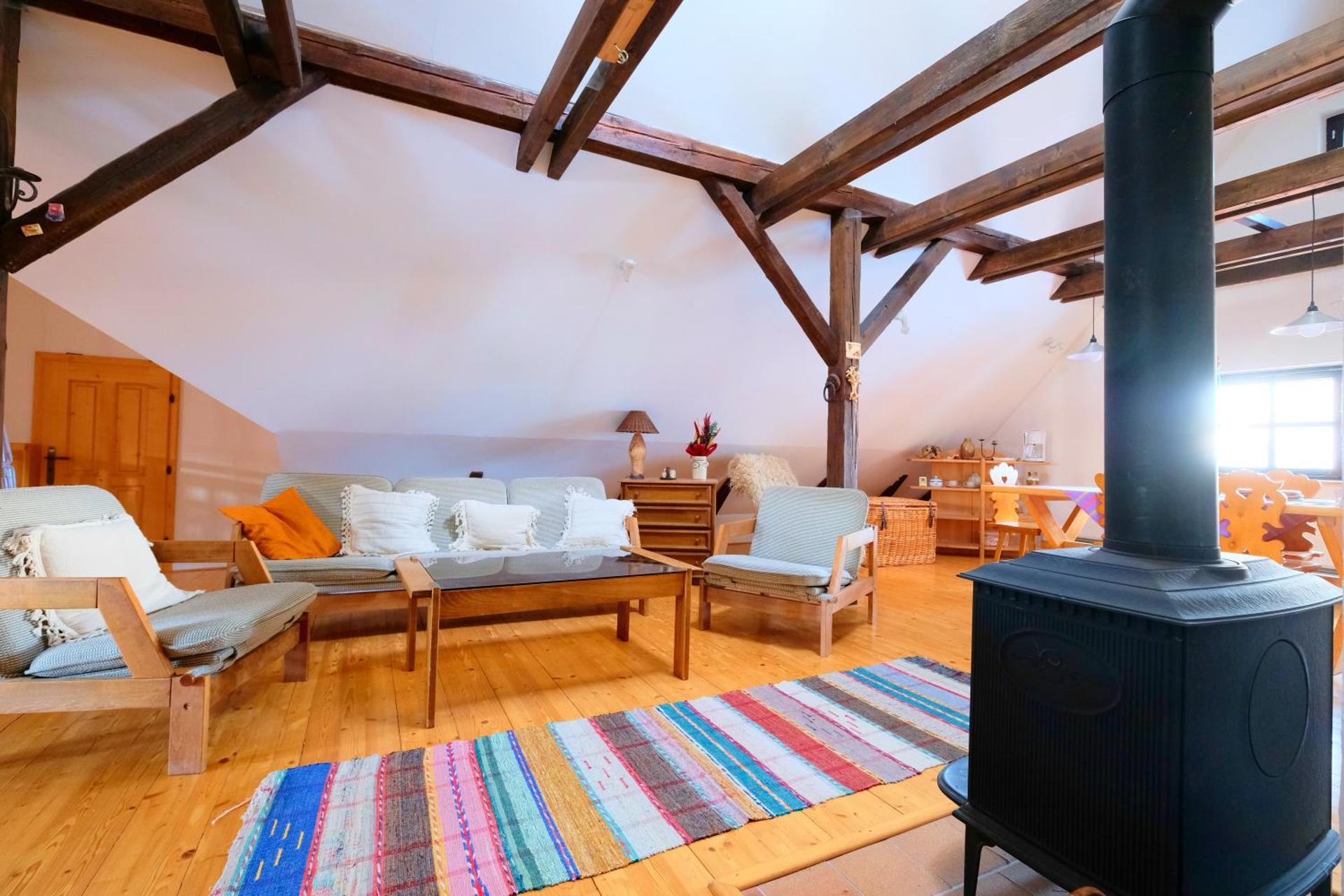 Communal lounge/ TV room