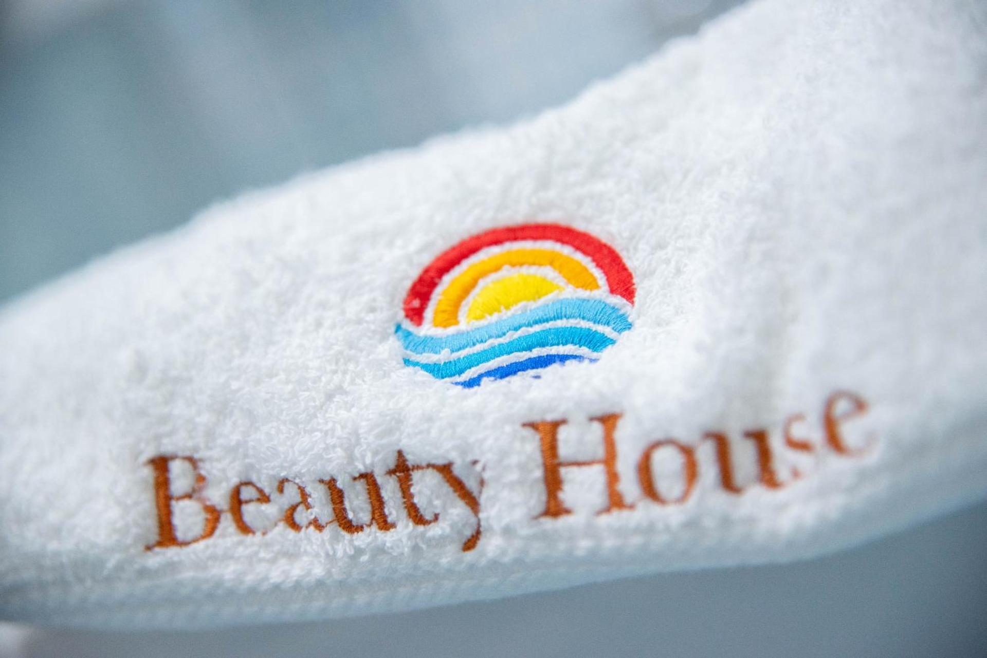 Beauty House