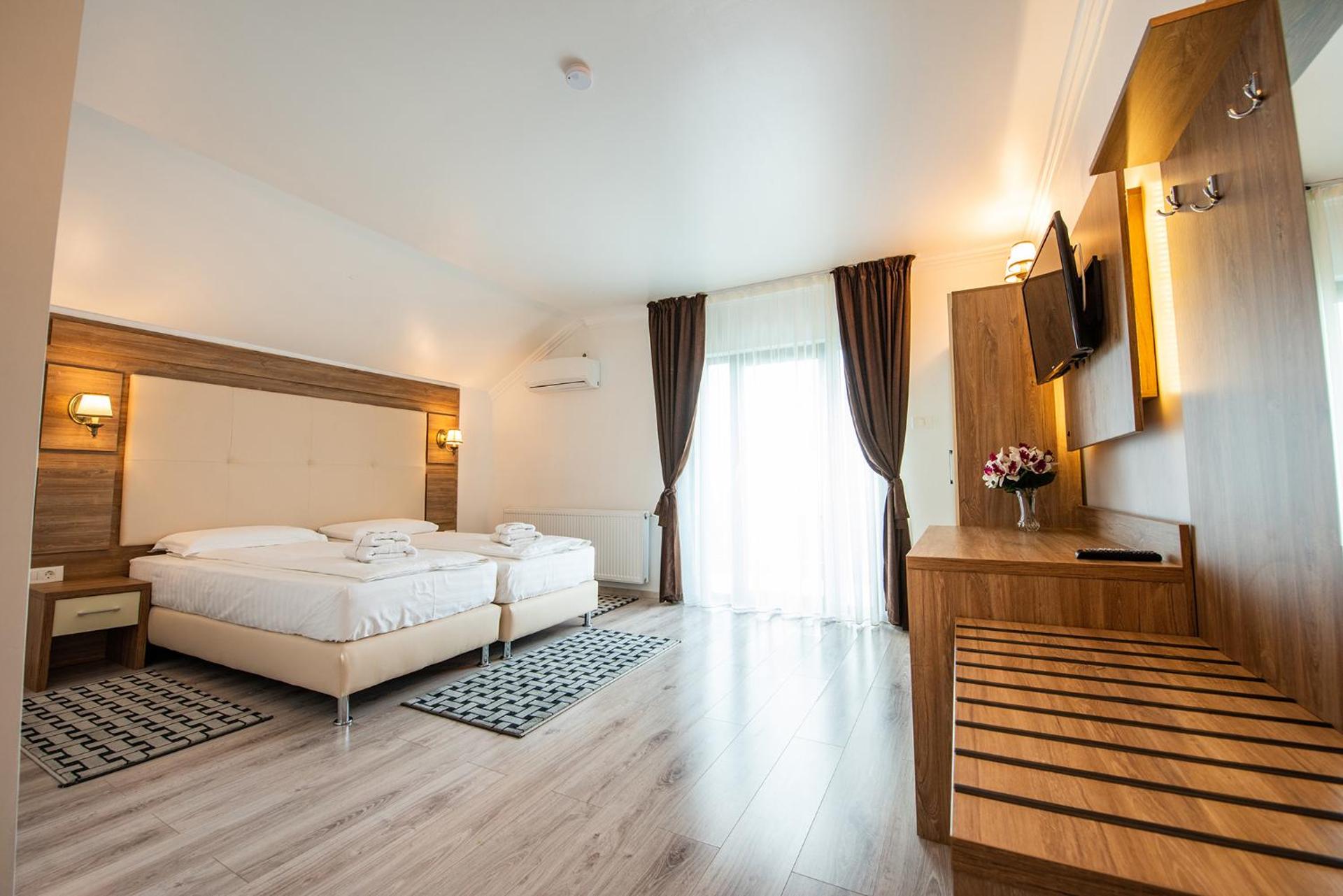 Pensiunea Carul cu flori