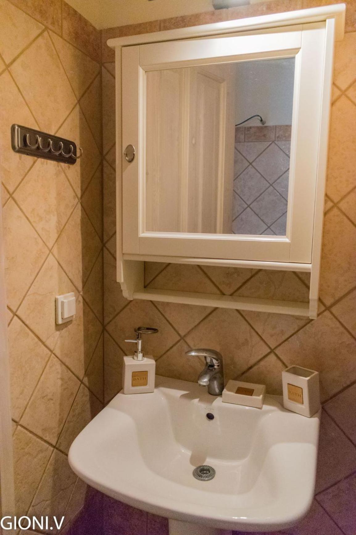 Angeliko's Vourgaris stone house