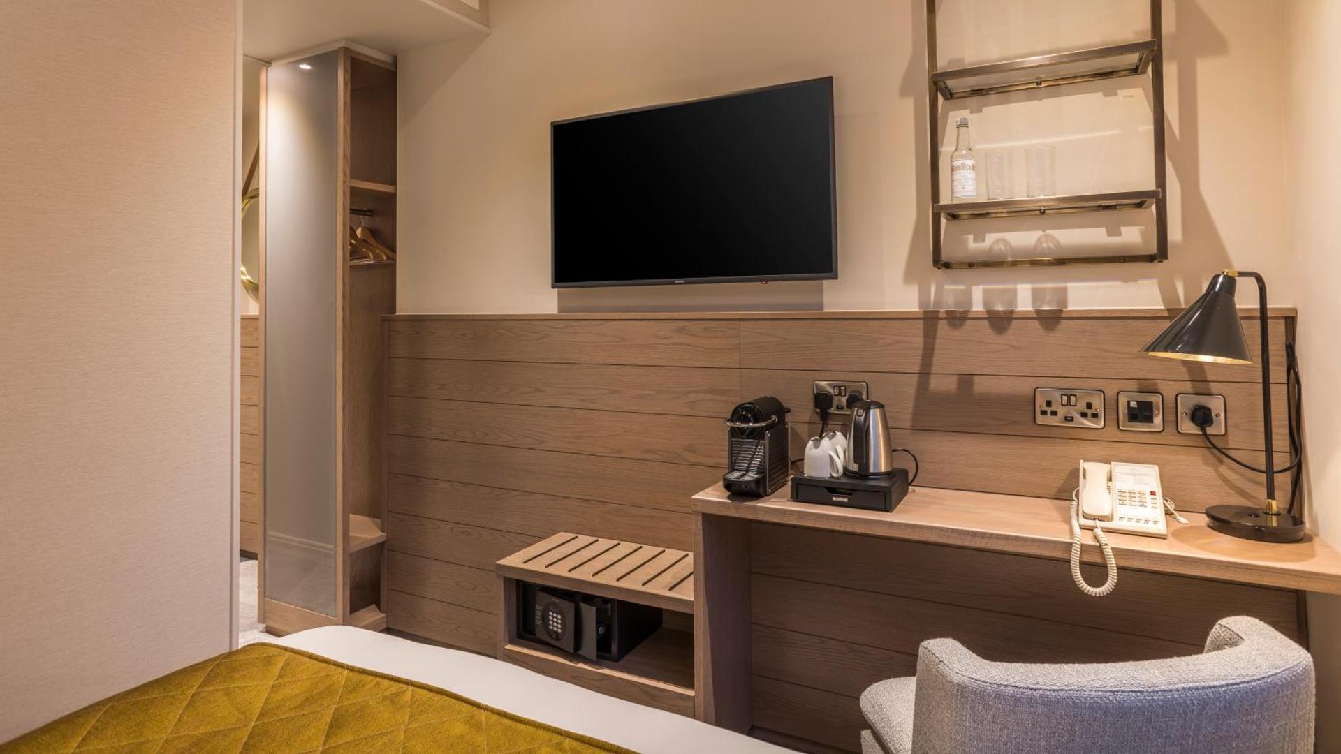 Coffee/tea facilities