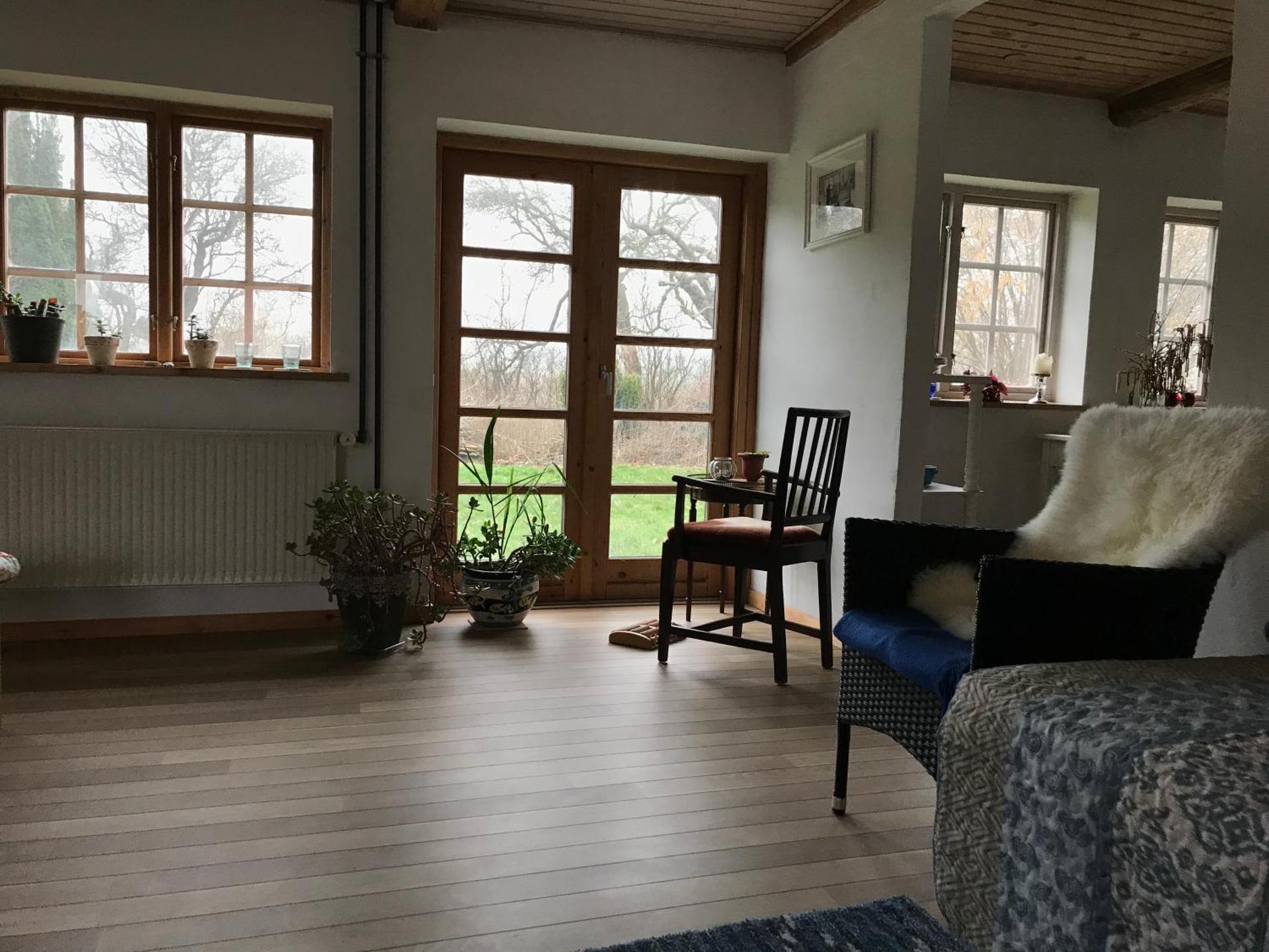 Communal lounge/ TV room