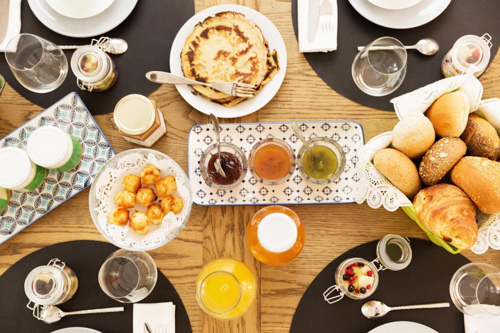 Continental breakfast