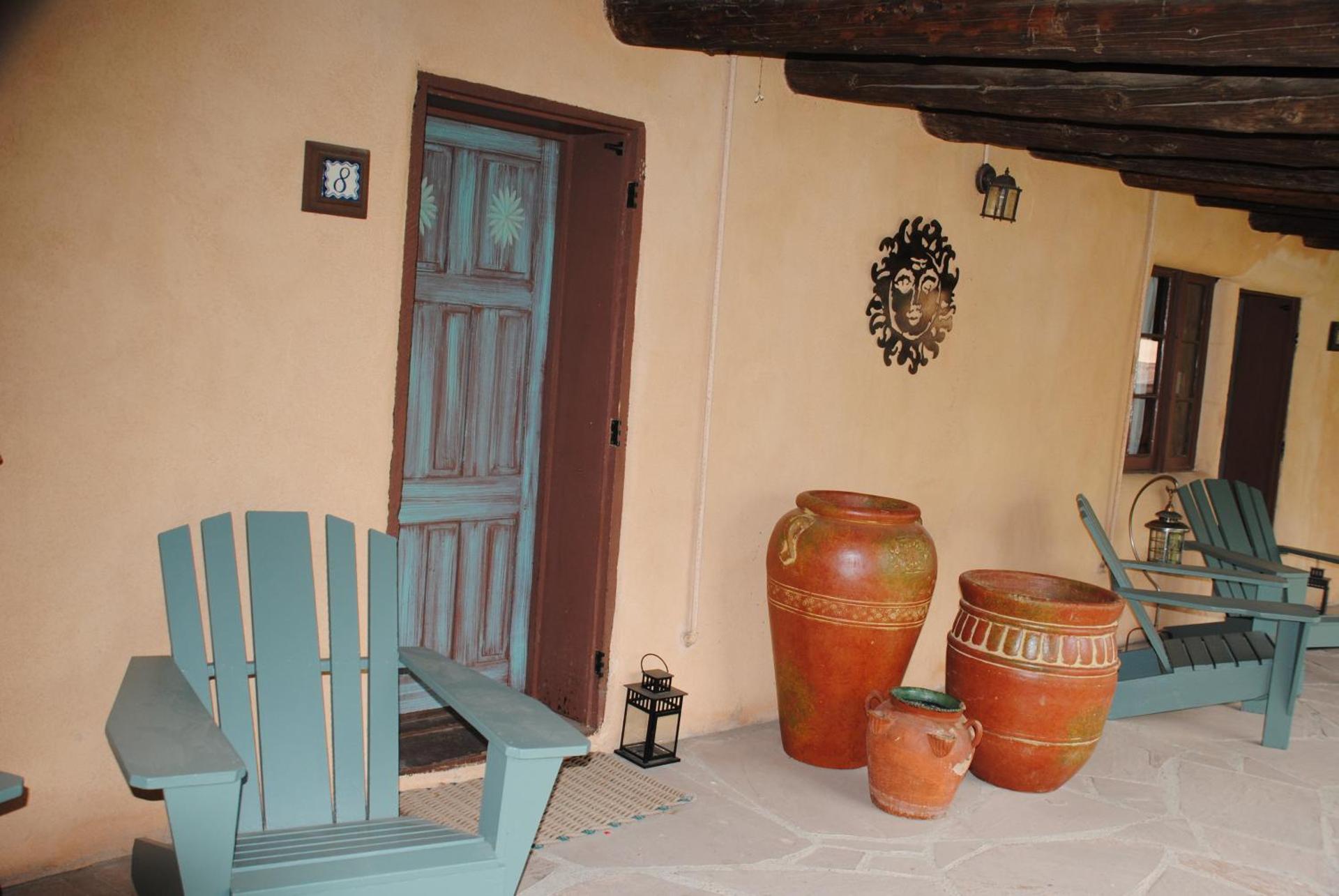 Old Taos Guesthouse B&B