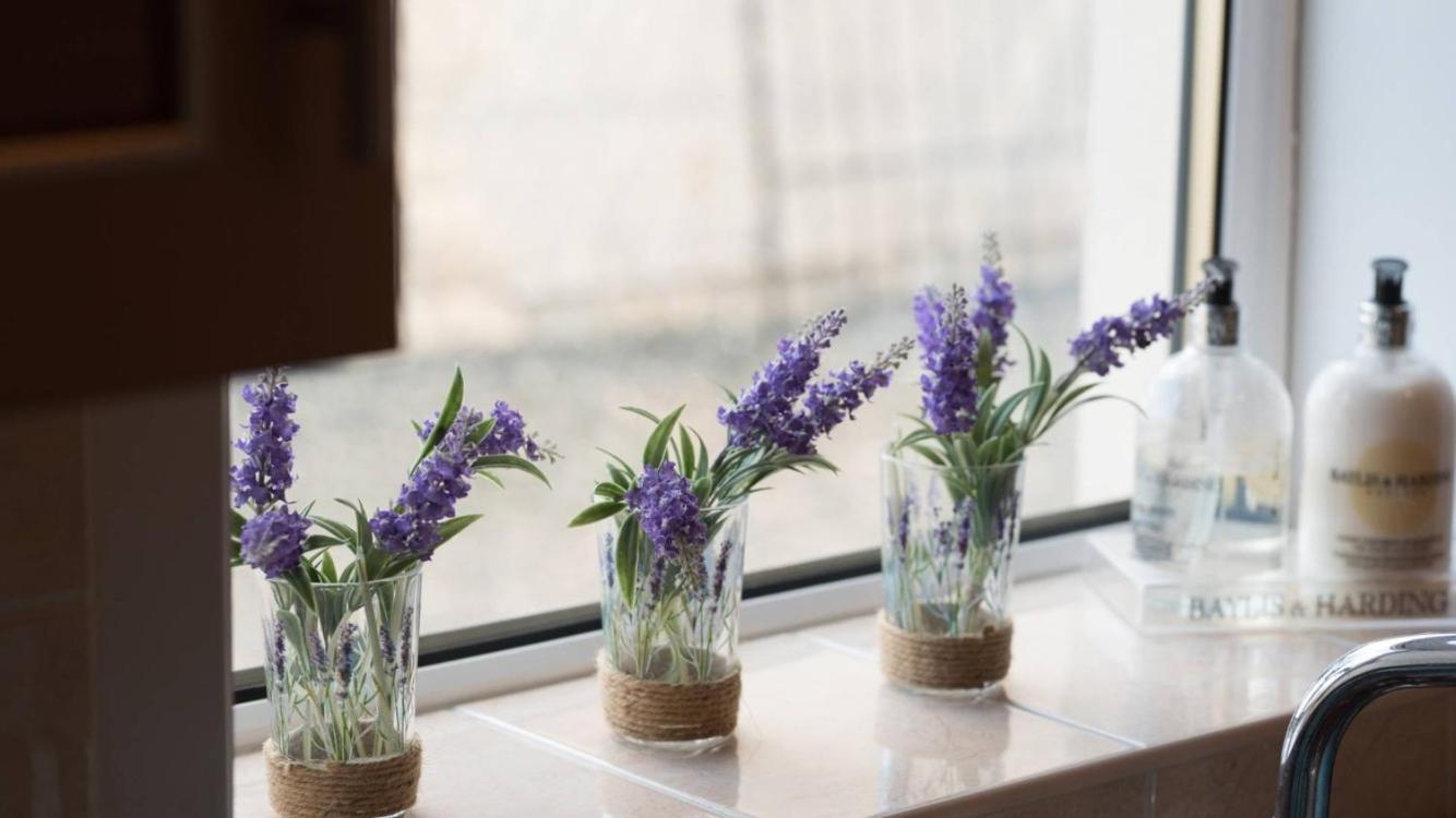 Pippin, Tranquil Scottish Cottage with Hot Tub