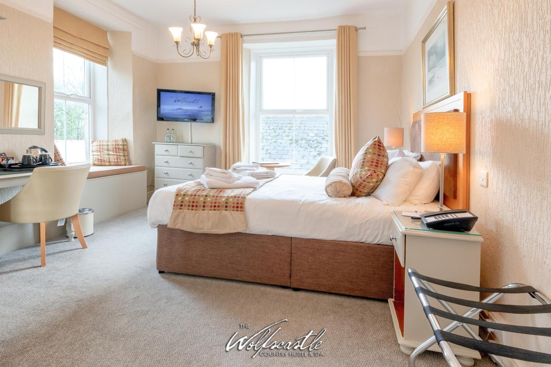 Photo of the whole room