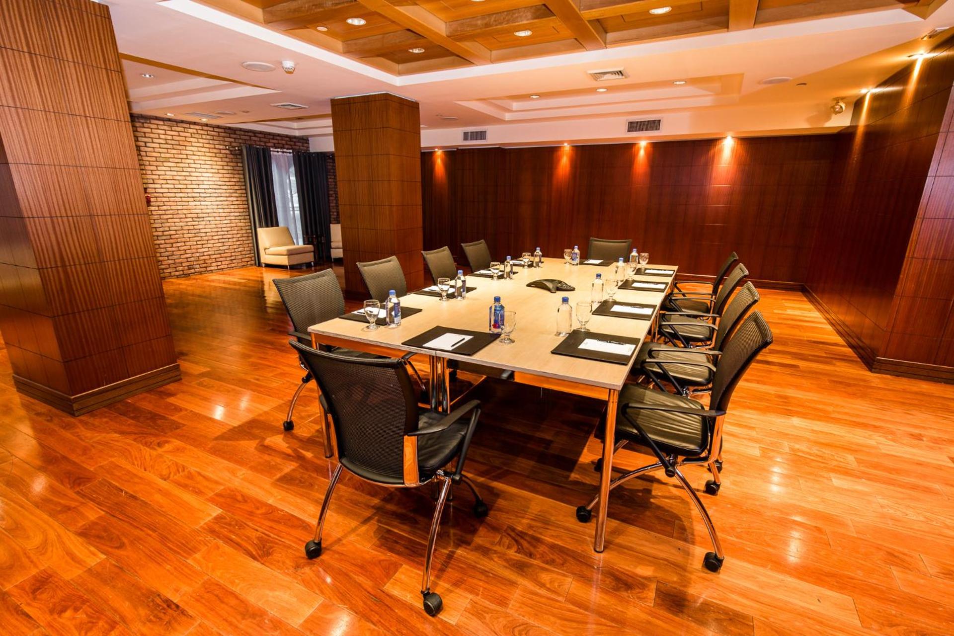 Meeting/conference room