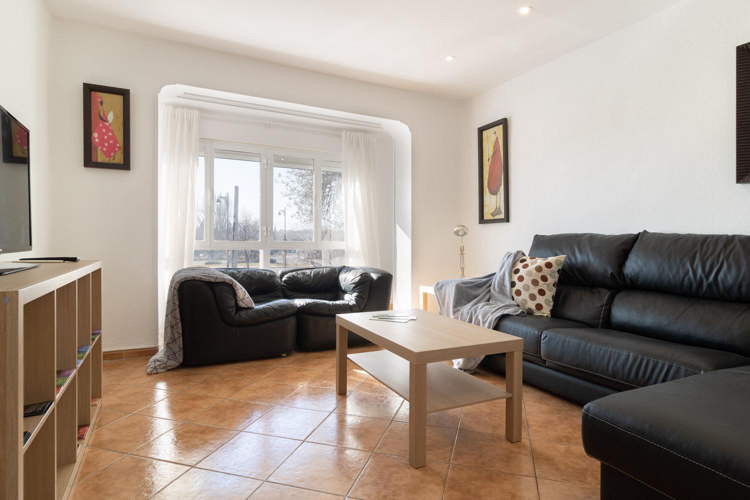 Communal lounge/ TV room