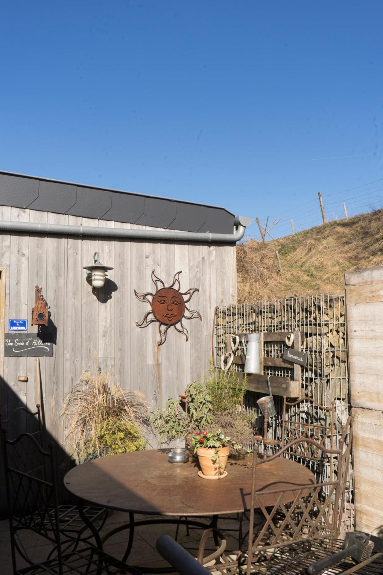 Gîte de Corbion une envie d'Ailleurs 6personnes et le Pt Bonheur 2 personnes