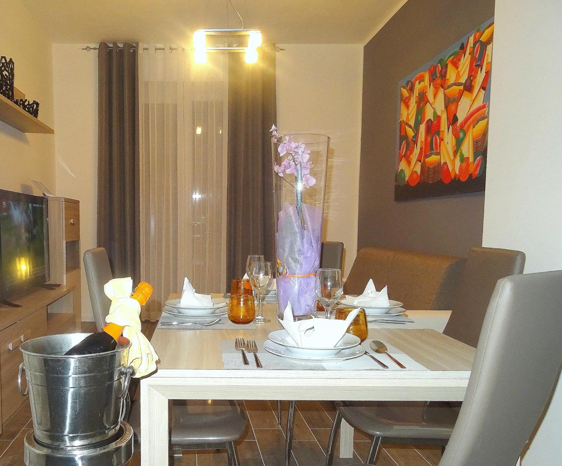 Red & Blu Apartments