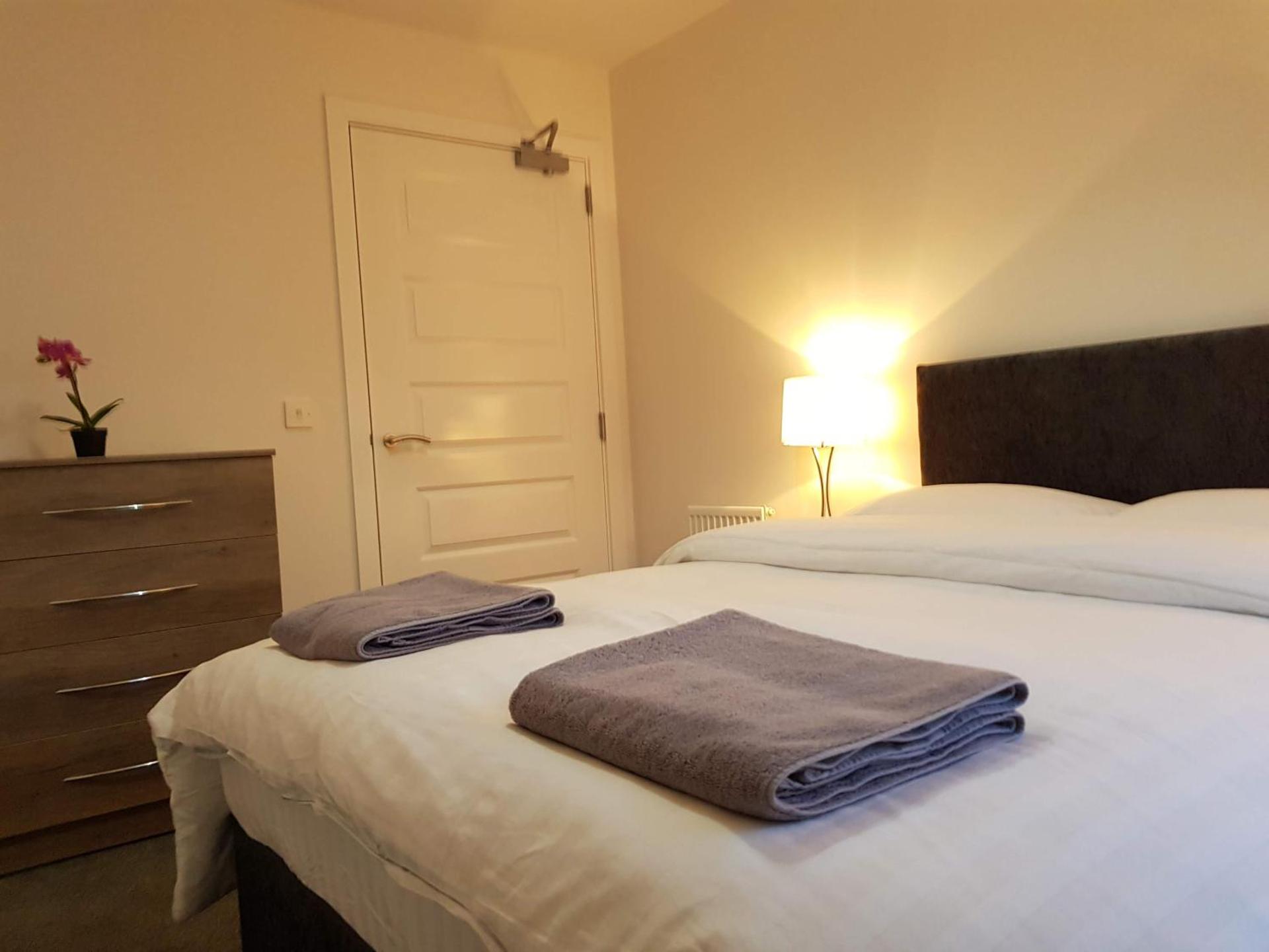 3 Royal View Apartments