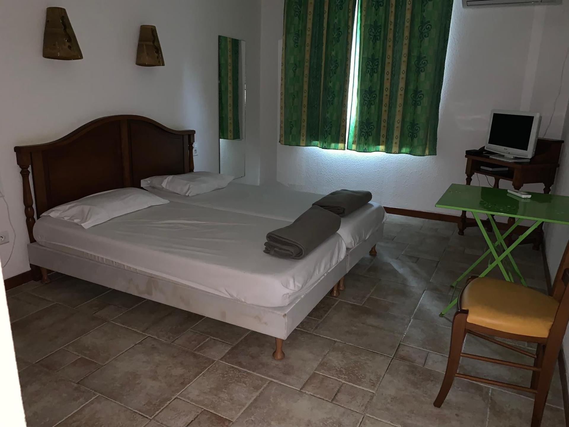 One-Bedroom Apartment with Terrace