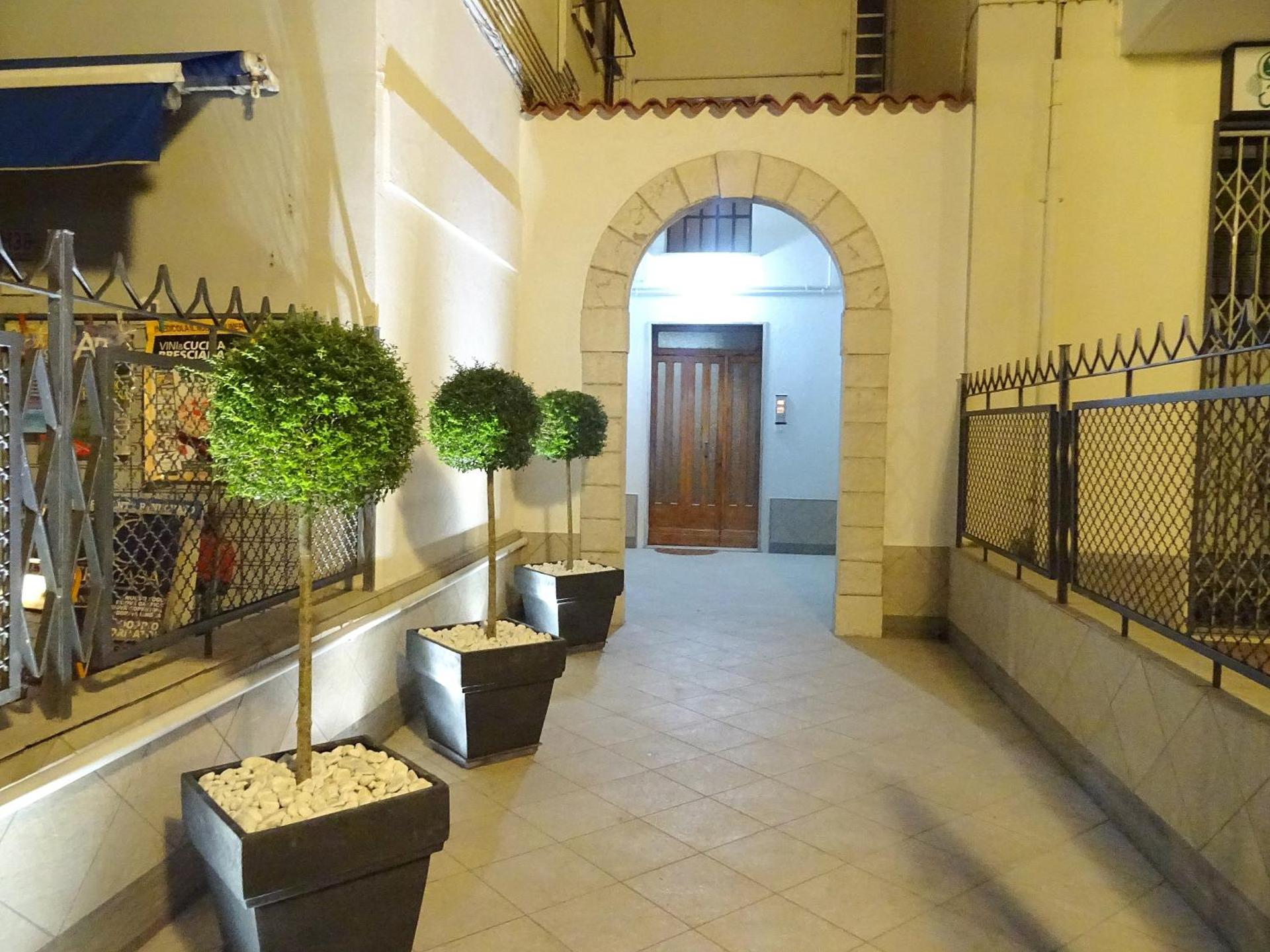 Red & Blu Apartments