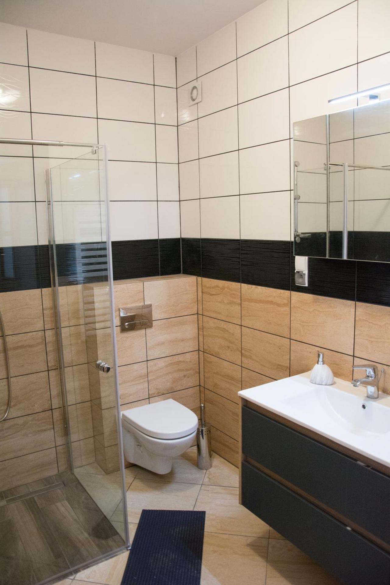 Checz Gościnna- pokoje,sauna,jacuzzi, sala konferencyjna