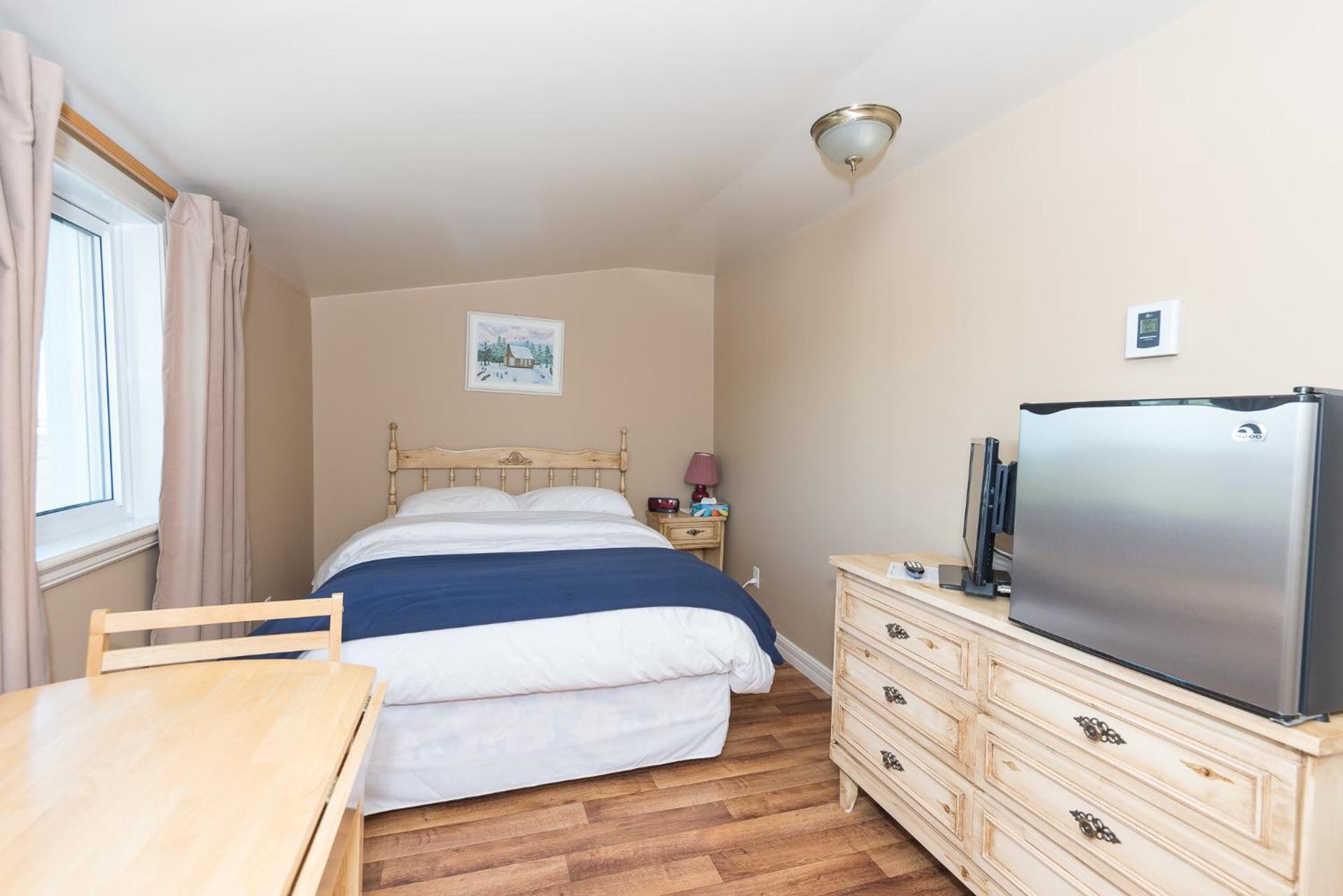 Dobbeltværelse med haveudsigt