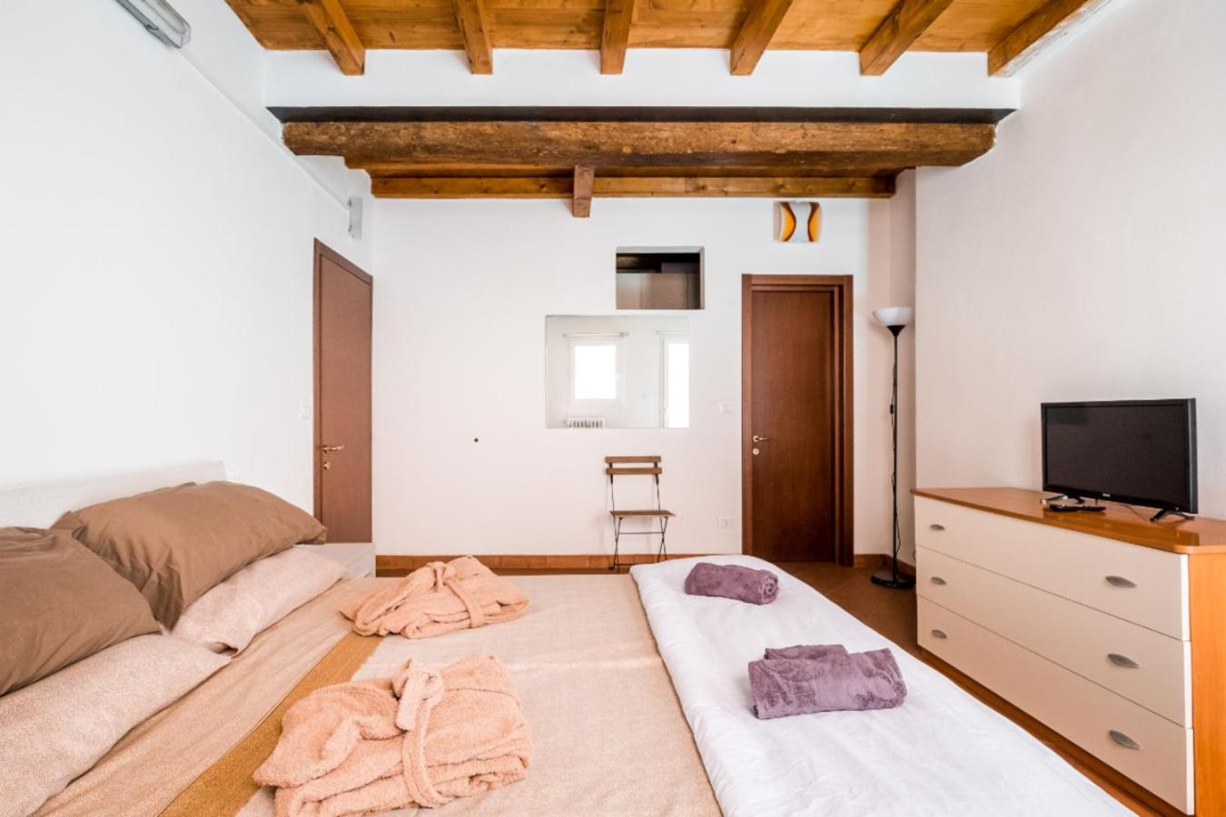 whouse suite apartment mirasole