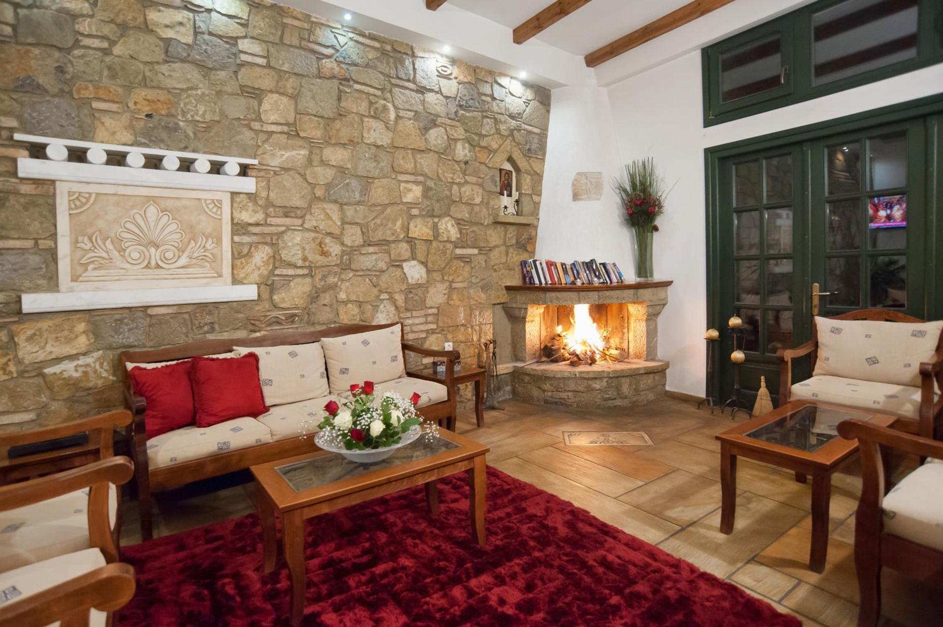 Communal lounge/ TV room