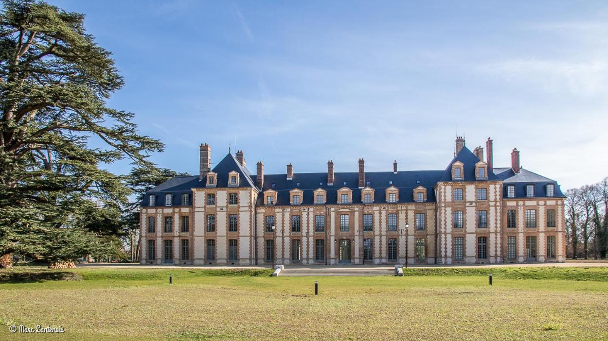 Exceptionnel Château près de Paris
