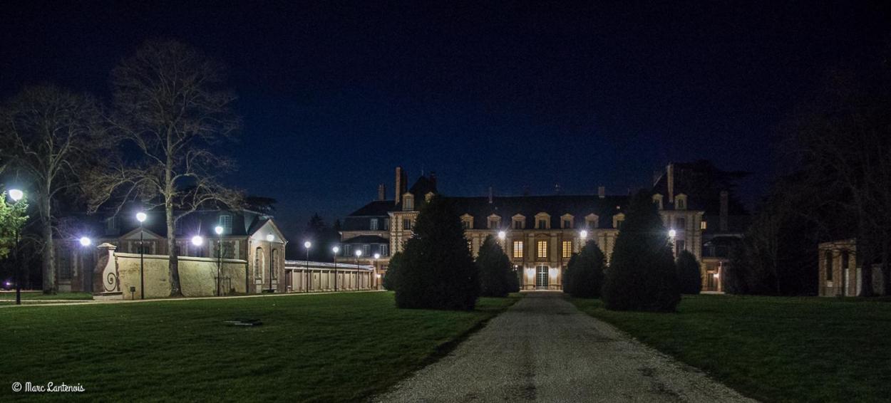 Exceptionnel Château près de Paris