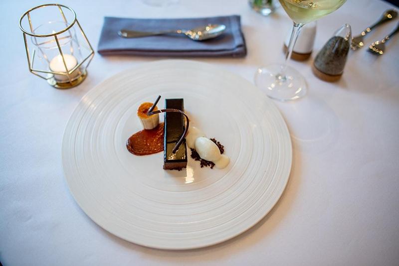 Oar restaurant and Rooms