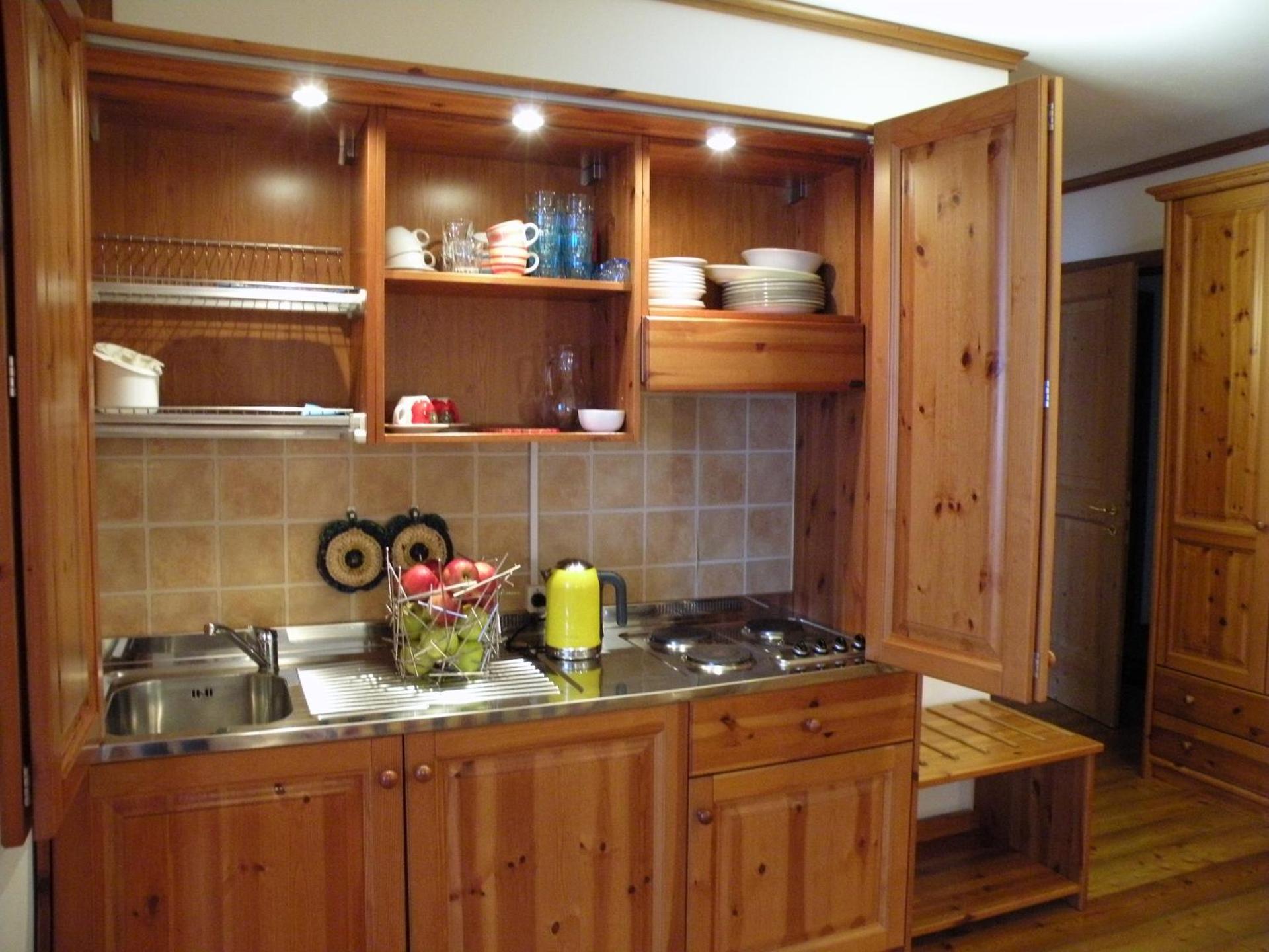 Kitchen or kitchenette