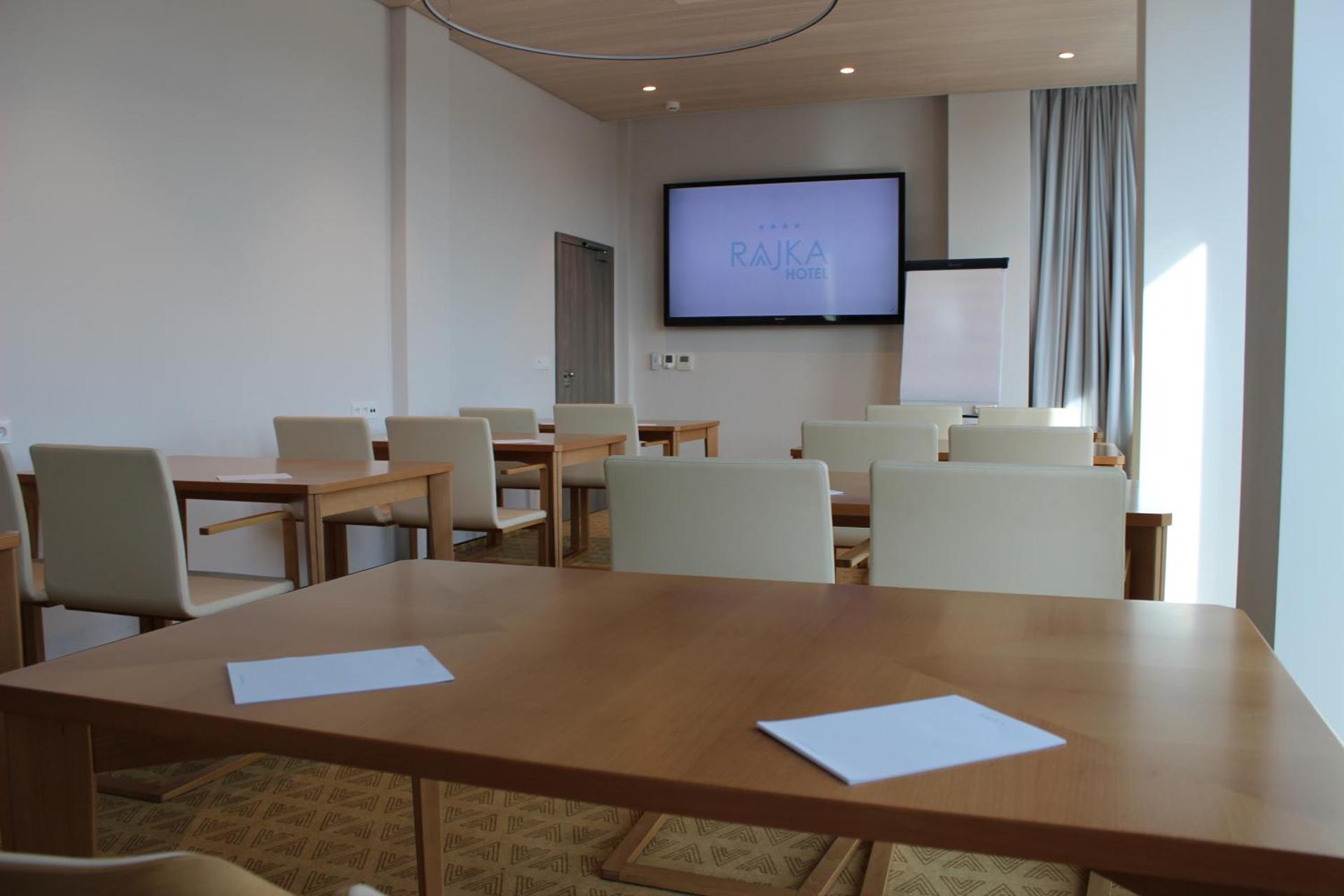 Meeting/conference room