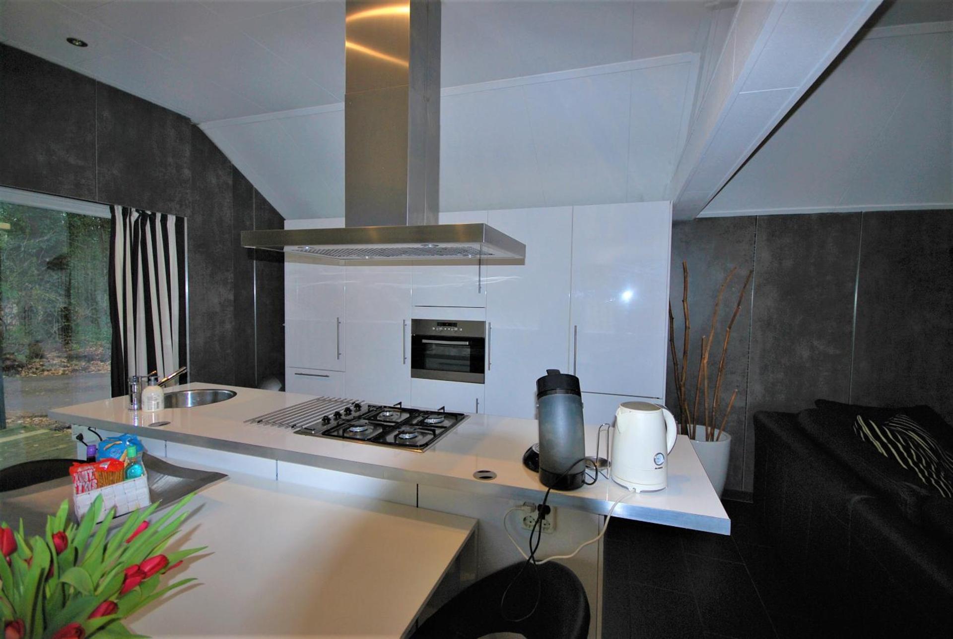 Comfortabele Vrijstaande Bungalow 3