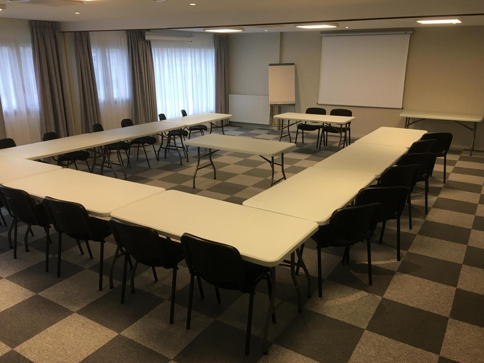 Meeting/conference room