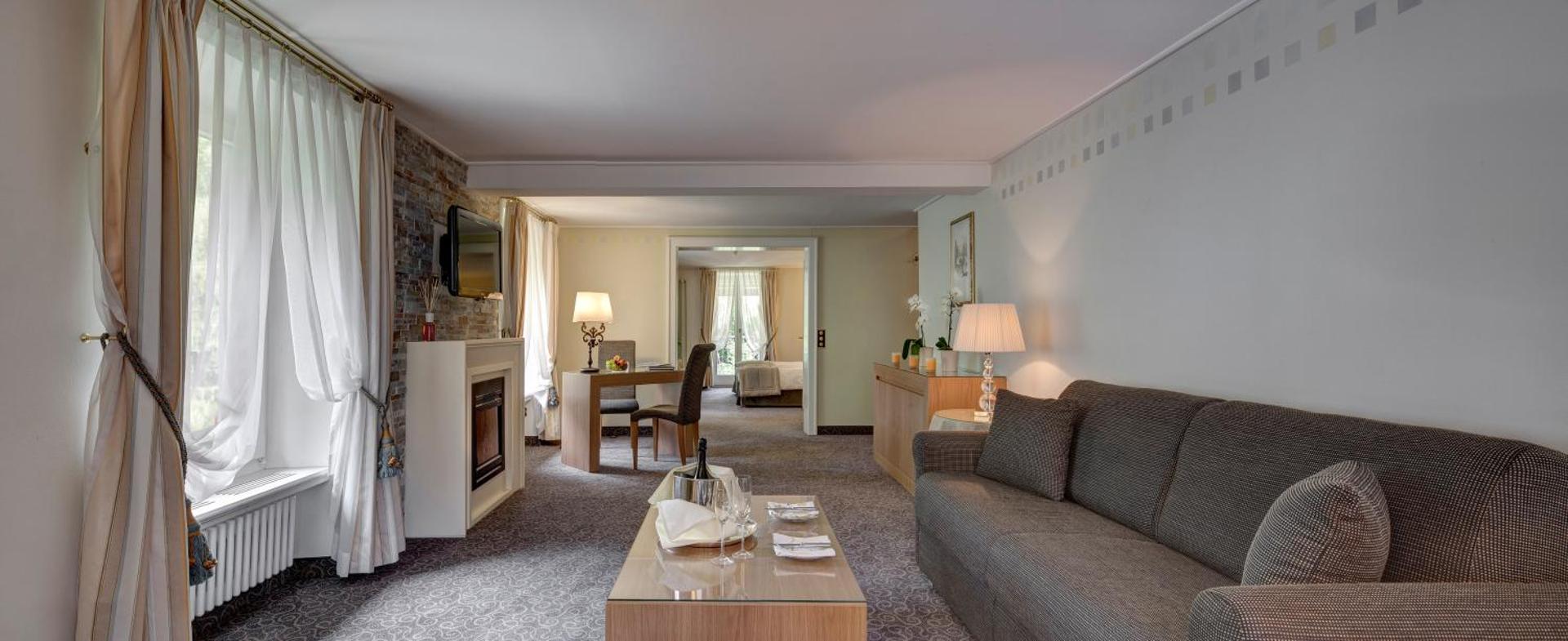 Photo of the whole room