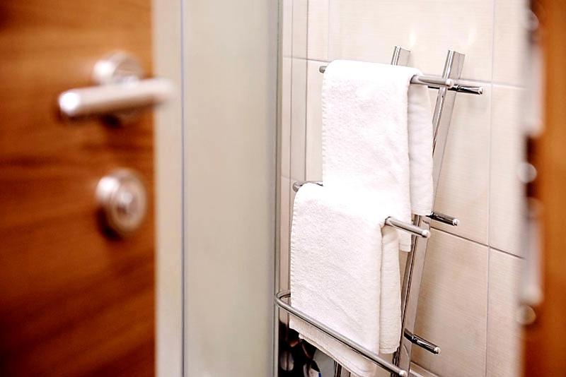 Grand Bedroom Aptm Palace Top Location