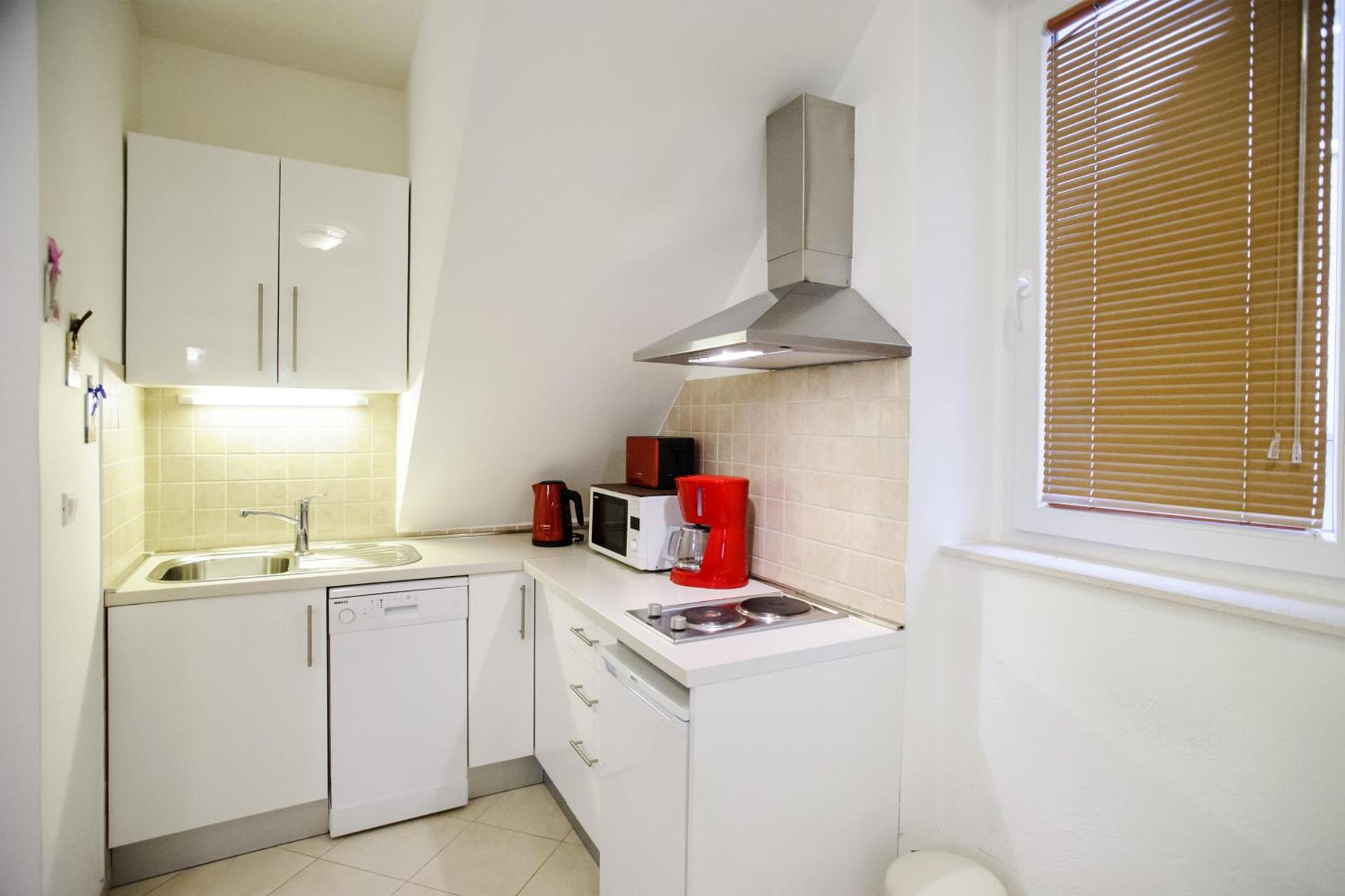 Grand Bedroom Aptm Palace Top Location