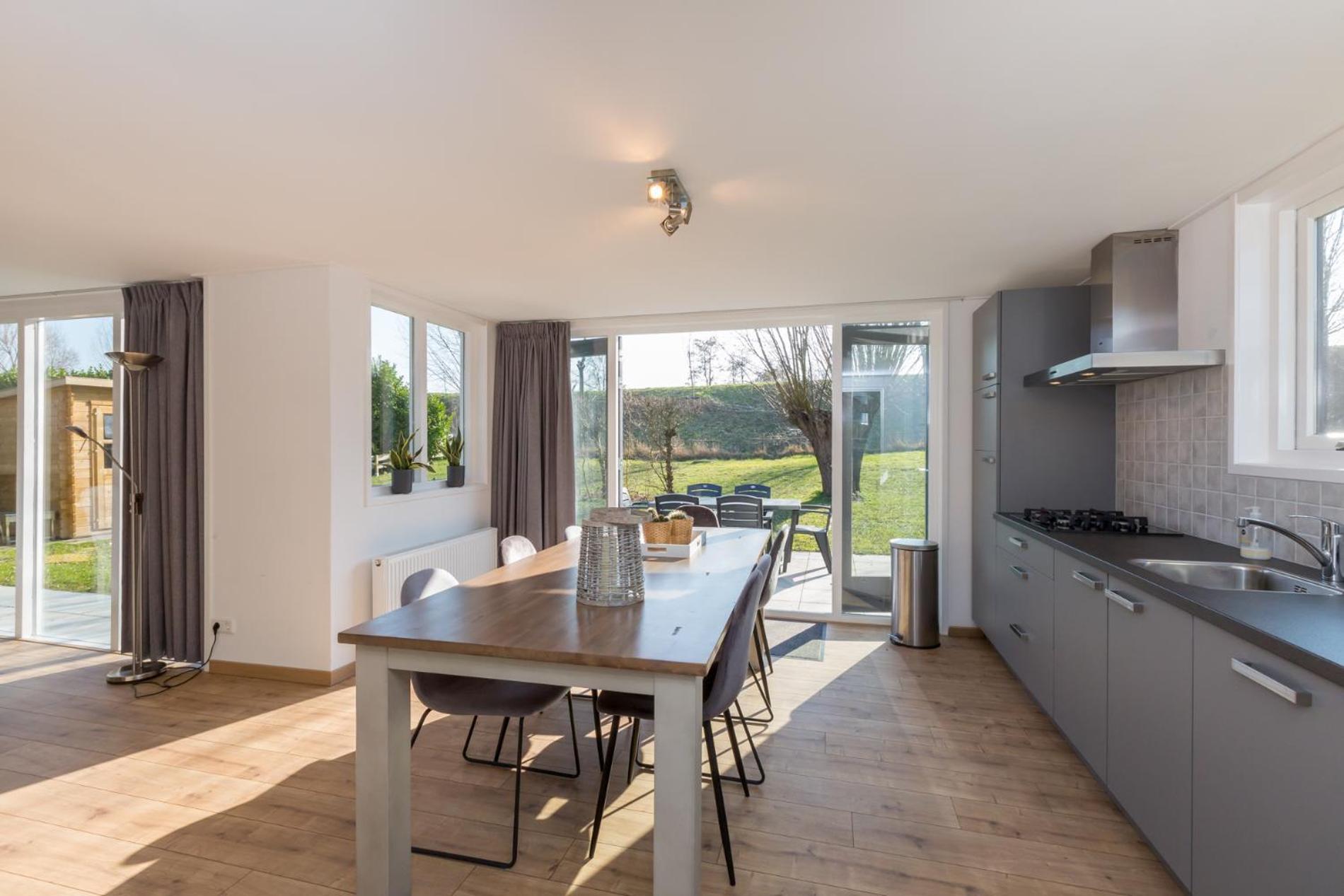 Welcome in - Vakantiehuis met grote zonnige tuin, aan het Veerse meer I Inlaag 20