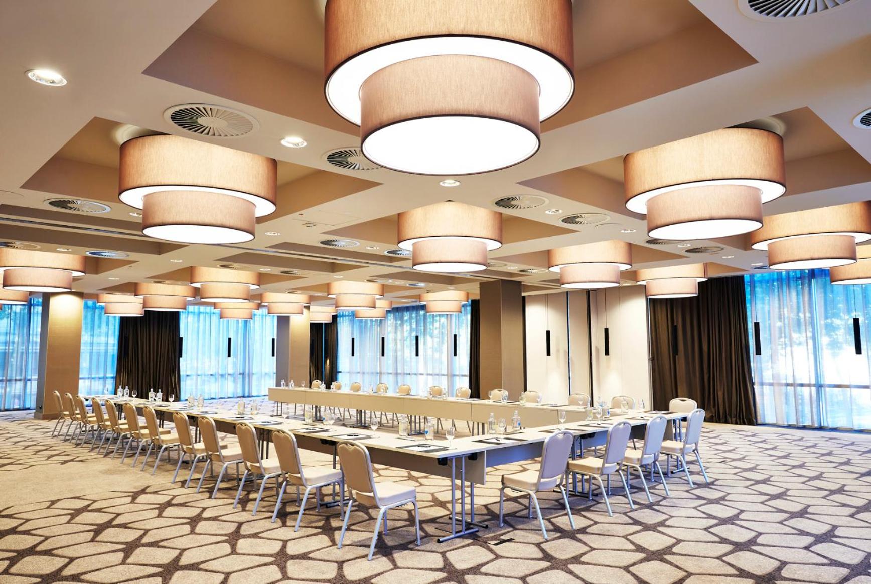 Meeting/conference room