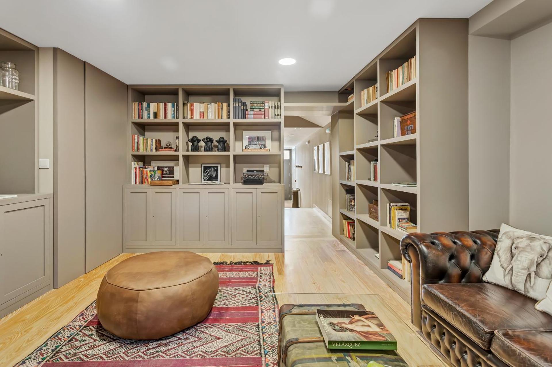 Communal lounge/ TV room