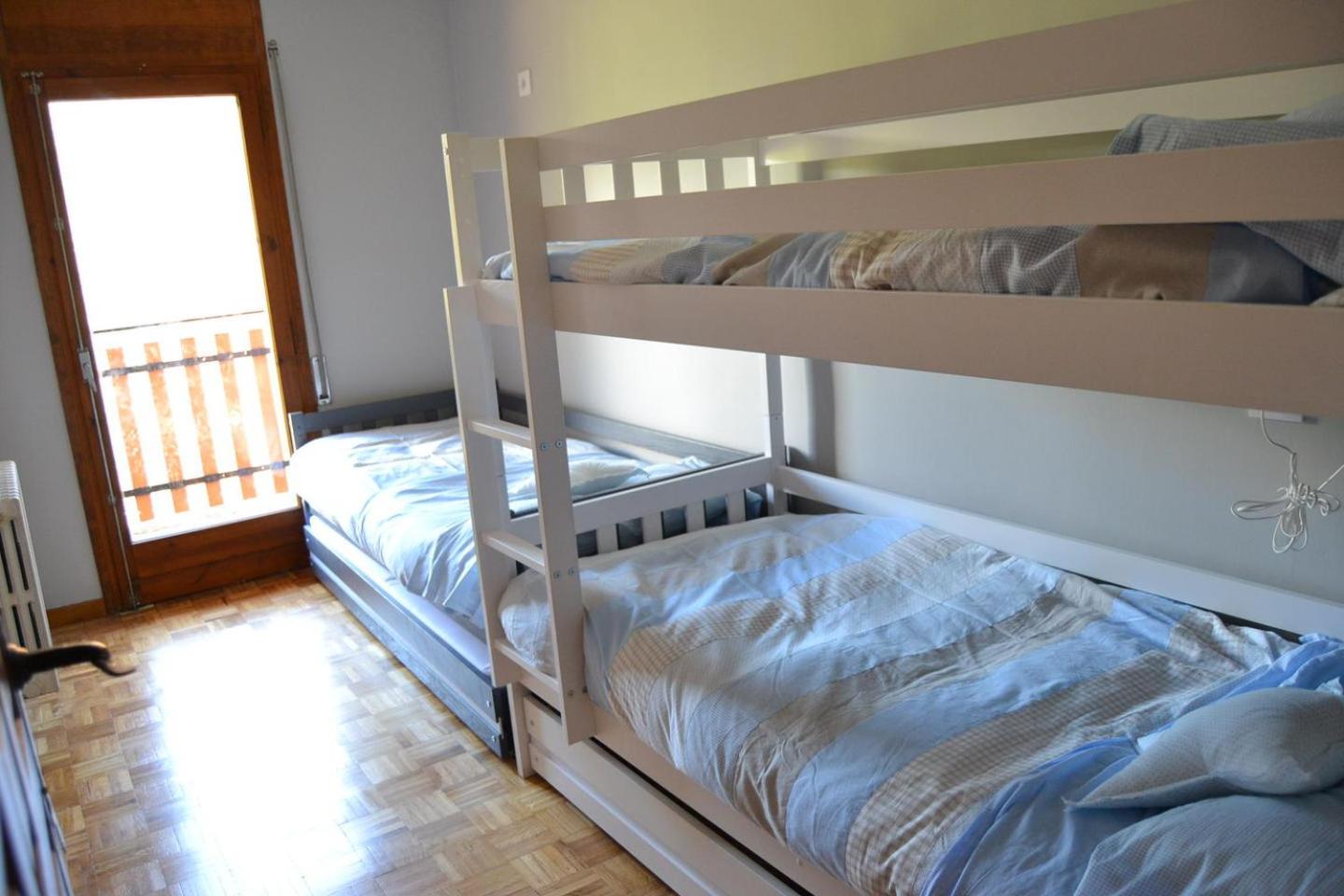 Amplio apartamento con piscina en Llívia