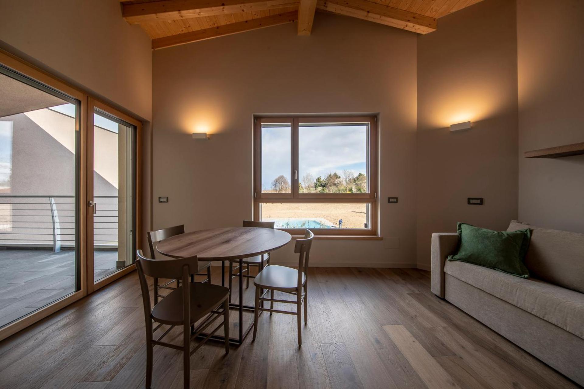 Apartment with Pool View 
