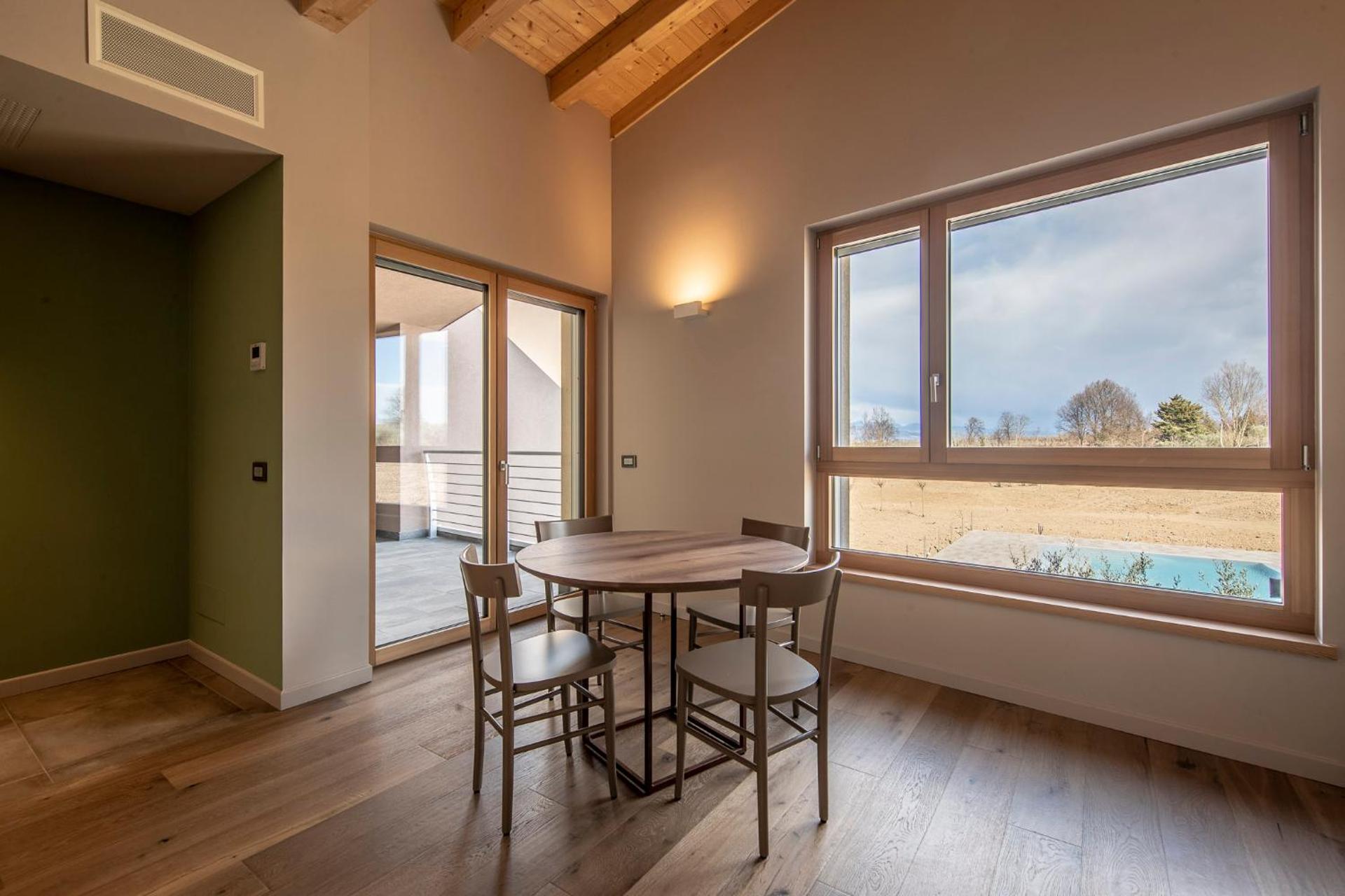 Apartment with Pool View 
