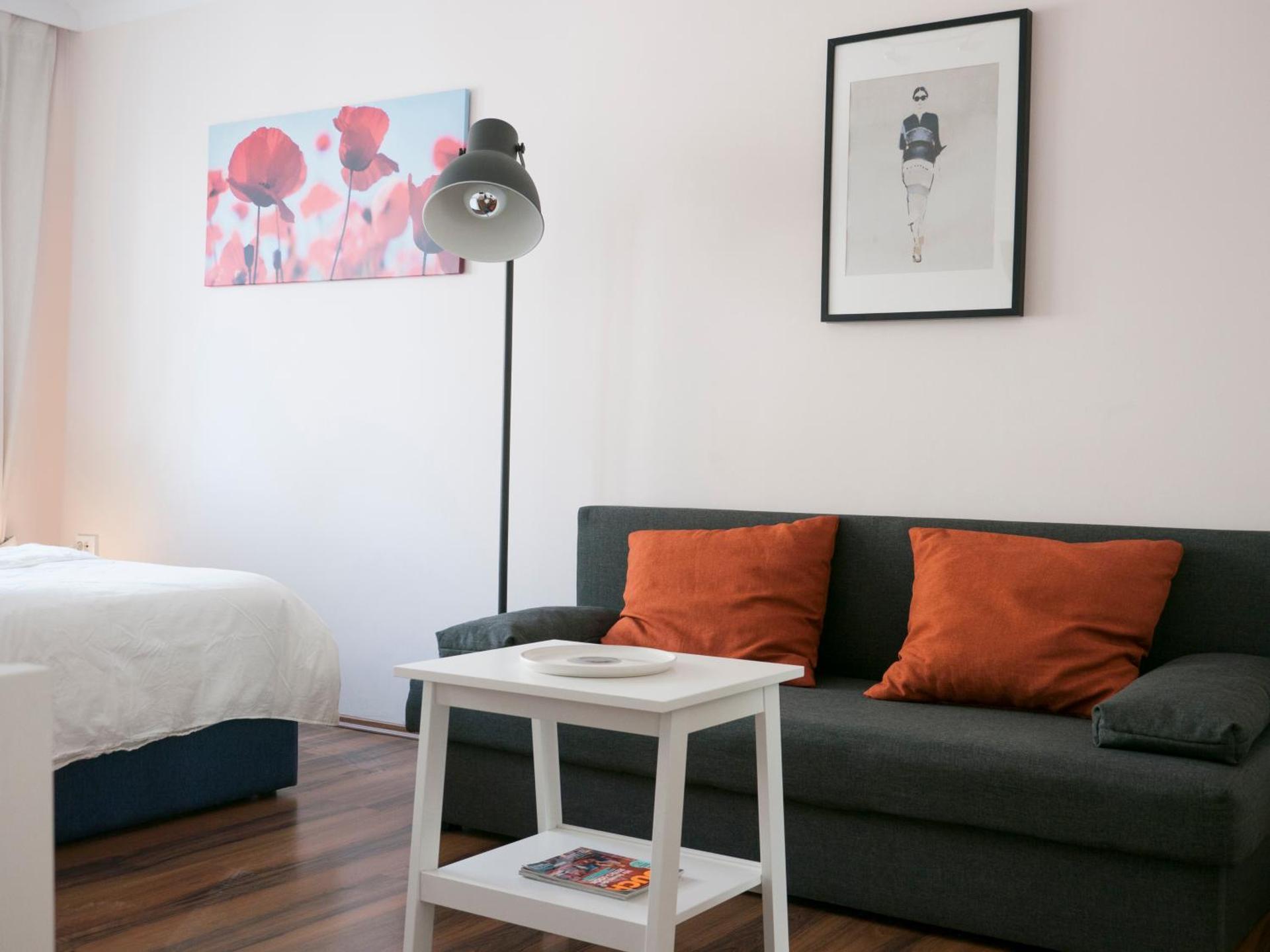 Spacious 2Rooms central area