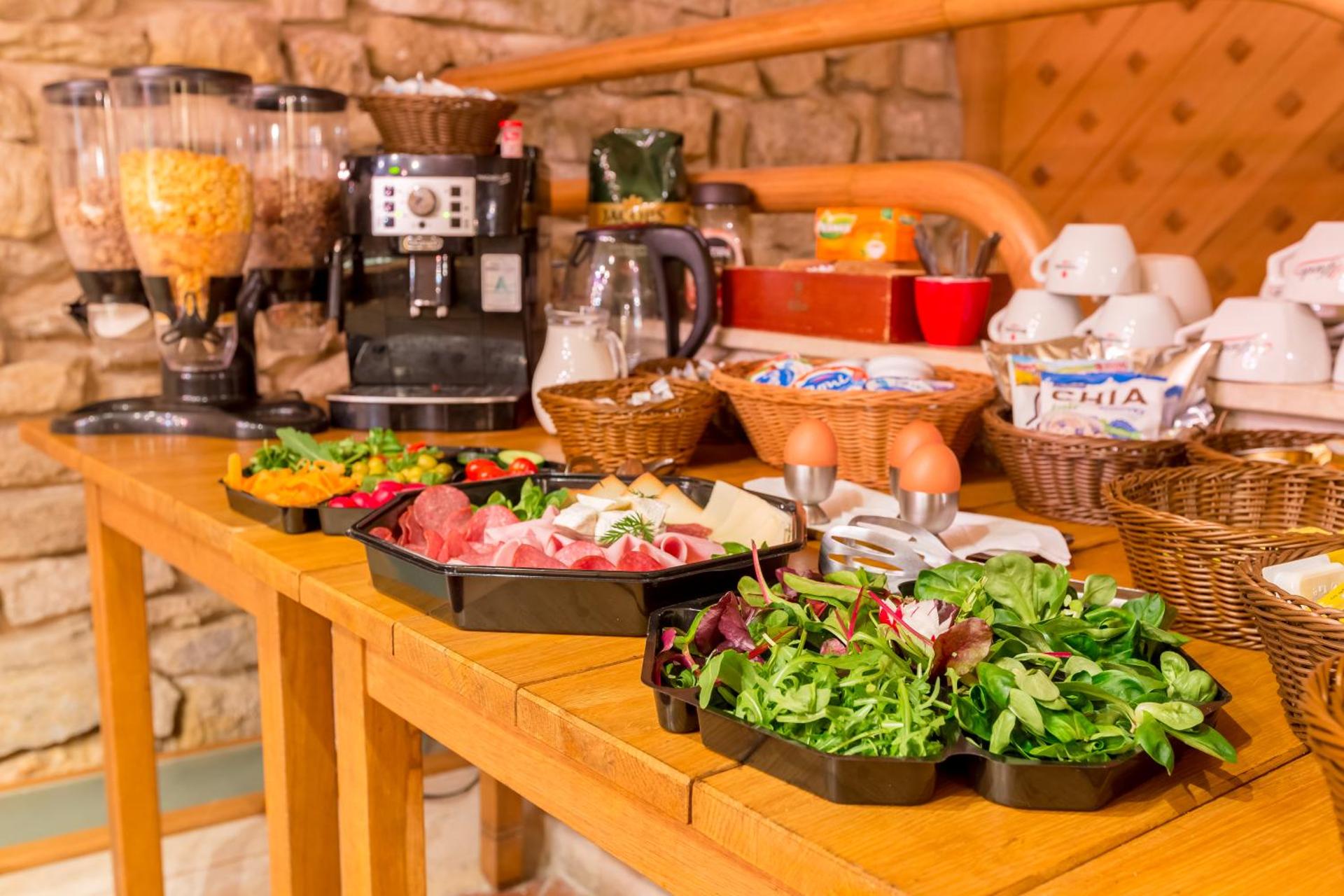 Coffee/tea facilities